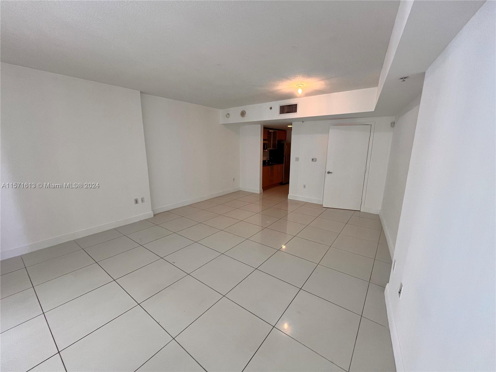 1750 N Bayshore Dr 2707, Miami, Florida 33132, ,1 BathroomBathrooms,Residentiallease,For Rent,1750 N Bayshore Dr 2707,A11571613