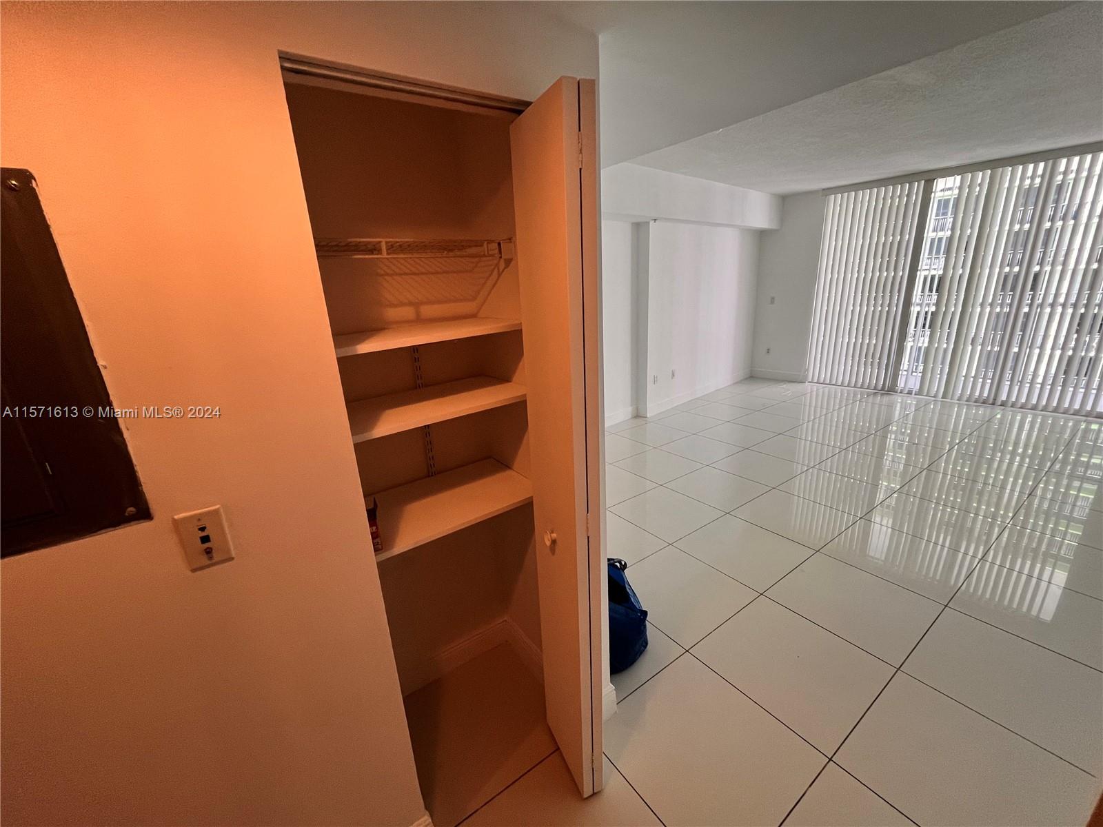 1750 N Bayshore Dr 2707, Miami, Florida 33132, ,1 BathroomBathrooms,Residentiallease,For Rent,1750 N Bayshore Dr 2707,A11571613