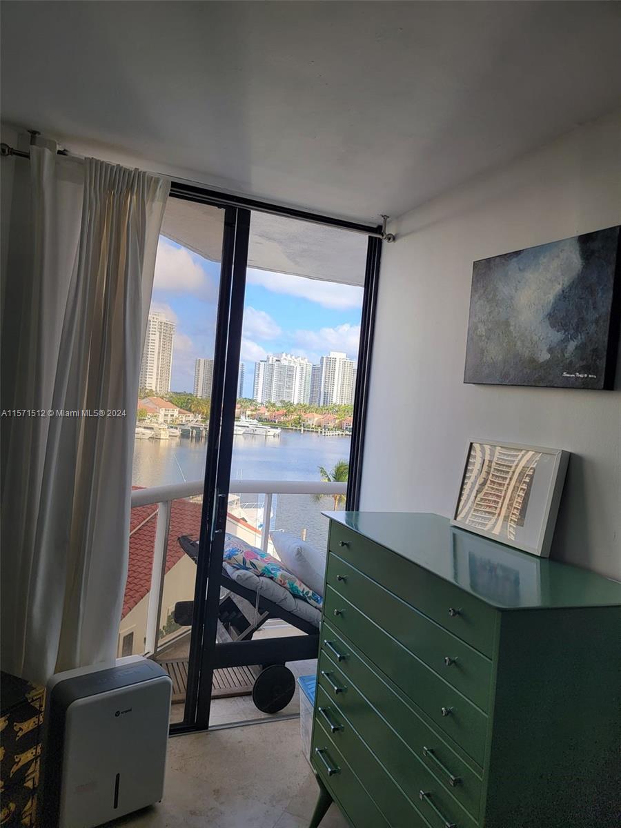 Aventura, Florida 33180, 2 Bedrooms Bedrooms, ,2 BathroomsBathrooms,Residentiallease,For Rent,A11571512