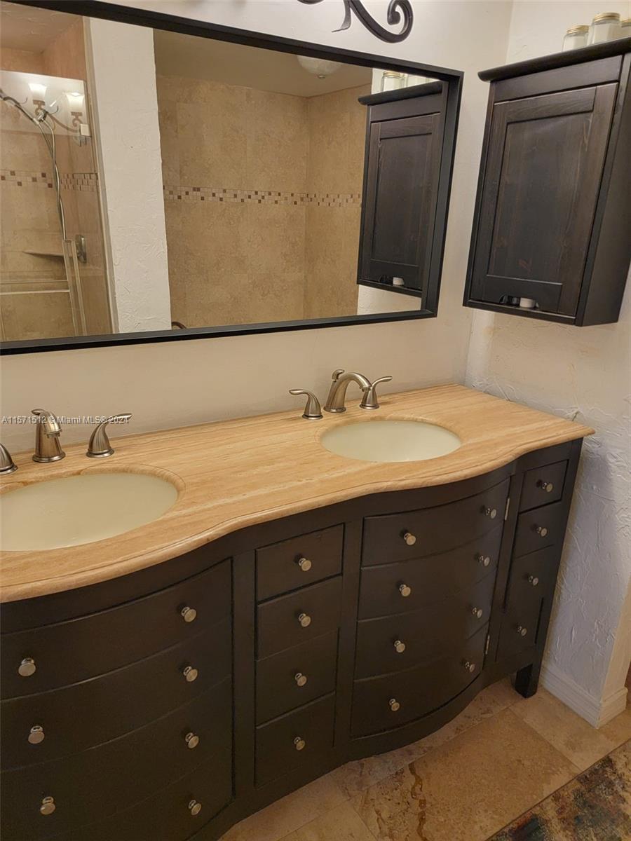 Aventura, Florida 33180, 2 Bedrooms Bedrooms, ,2 BathroomsBathrooms,Residentiallease,For Rent,A11571512