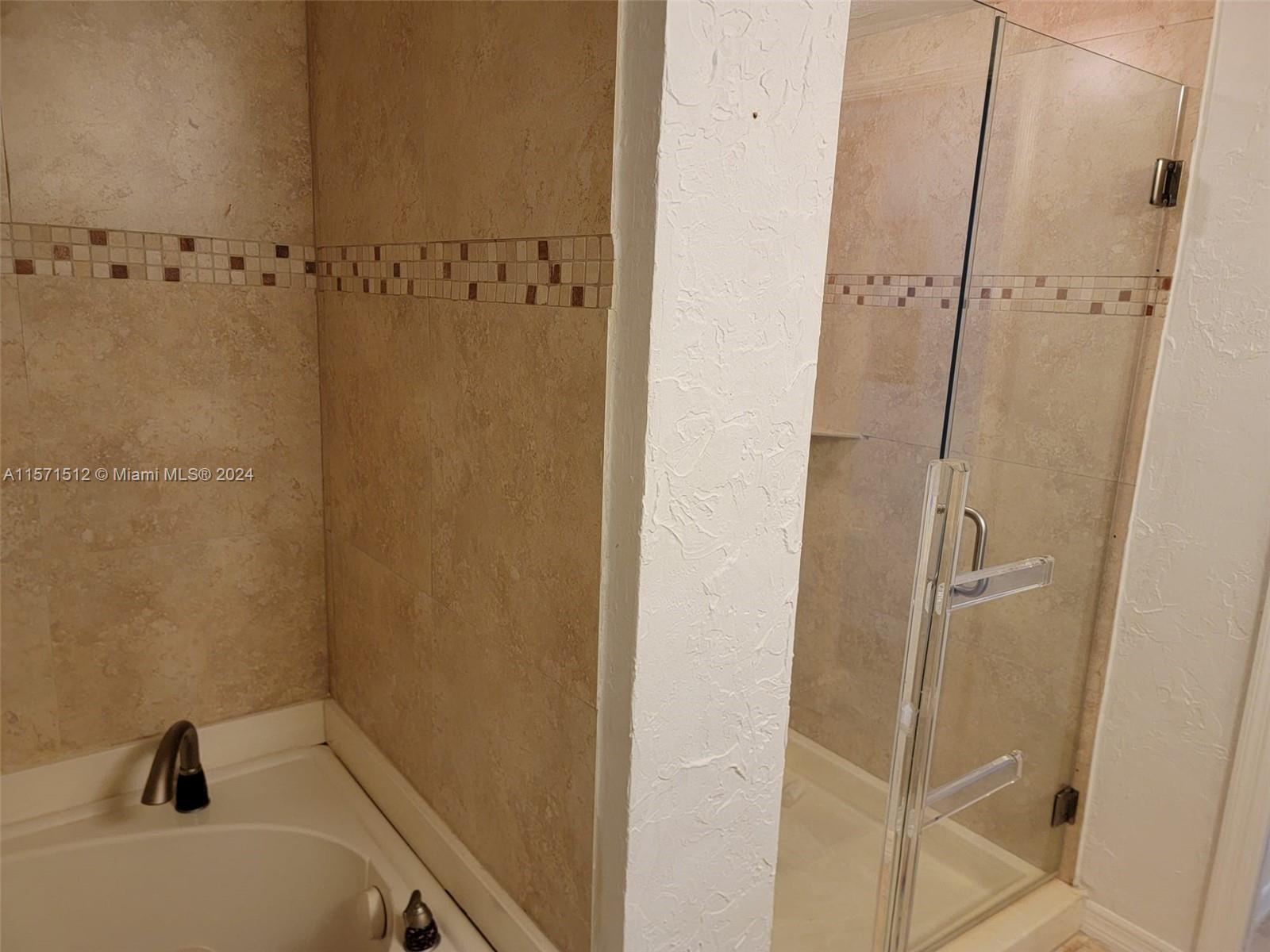 Aventura, Florida 33180, 2 Bedrooms Bedrooms, ,2 BathroomsBathrooms,Residentiallease,For Rent,A11571512