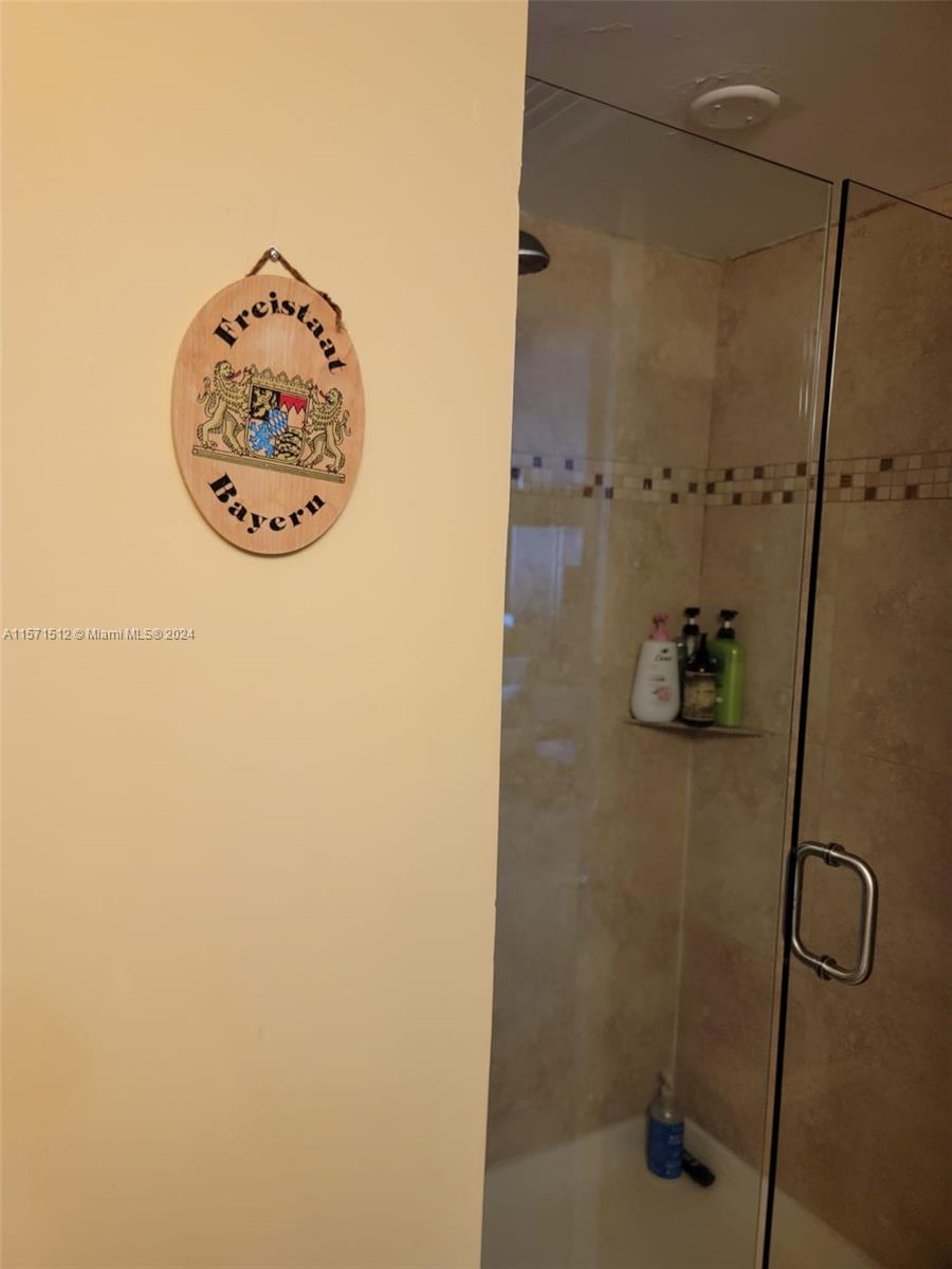 Aventura, Florida 33180, 2 Bedrooms Bedrooms, ,2 BathroomsBathrooms,Residentiallease,For Rent,A11571512