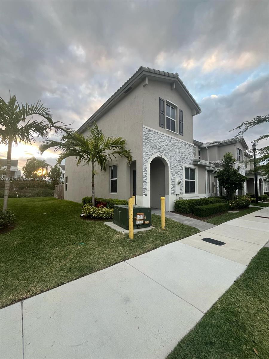 1718 SE 26th Ter 1, Homestead, Florida 33035, 3 Bedrooms Bedrooms, ,2 BathroomsBathrooms,Residentiallease,For Rent,1718 SE 26th Ter 1,A11567697