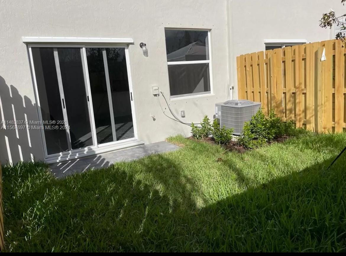 1718 SE 26th Ter 1, Homestead, Florida 33035, 3 Bedrooms Bedrooms, ,2 BathroomsBathrooms,Residentiallease,For Rent,1718 SE 26th Ter 1,A11567697