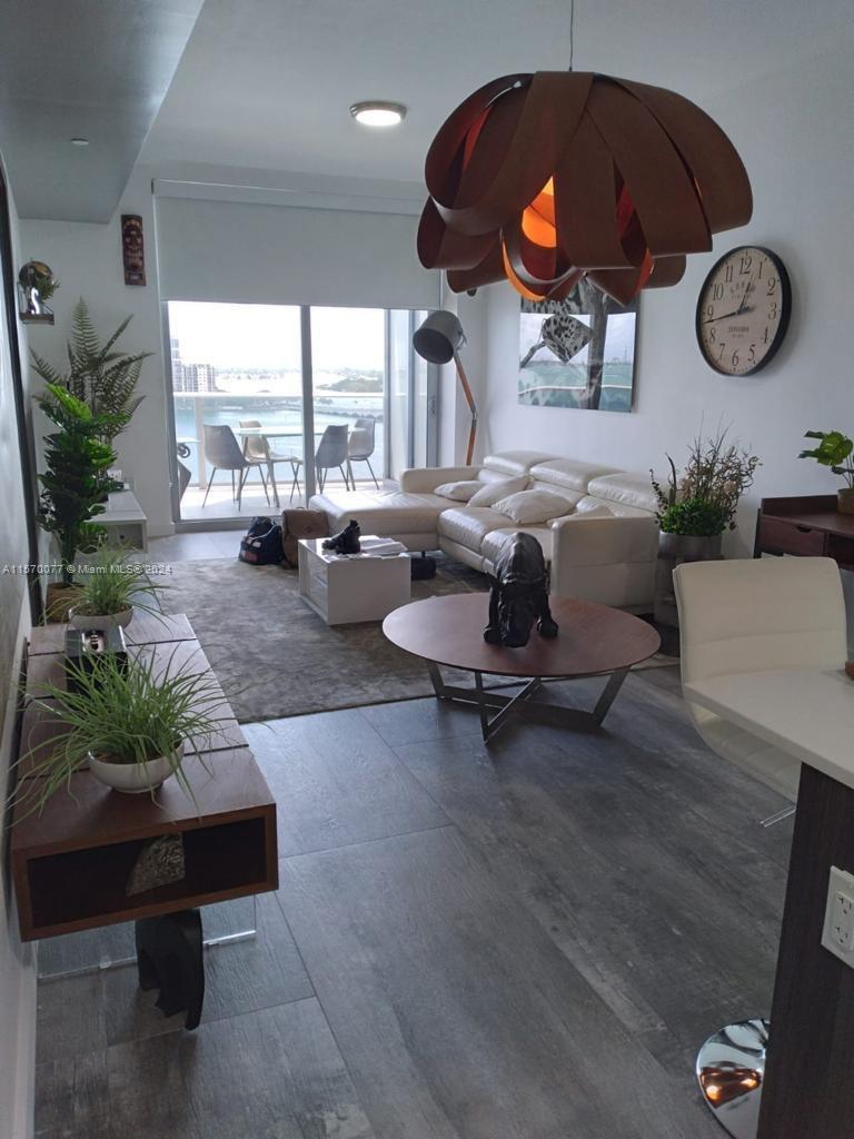488 NE 18th St 1204, Miami, Florida 33132, 1 Bedroom Bedrooms, ,1 BathroomBathrooms,Residentiallease,For Rent,488 NE 18th St 1204,A11570077