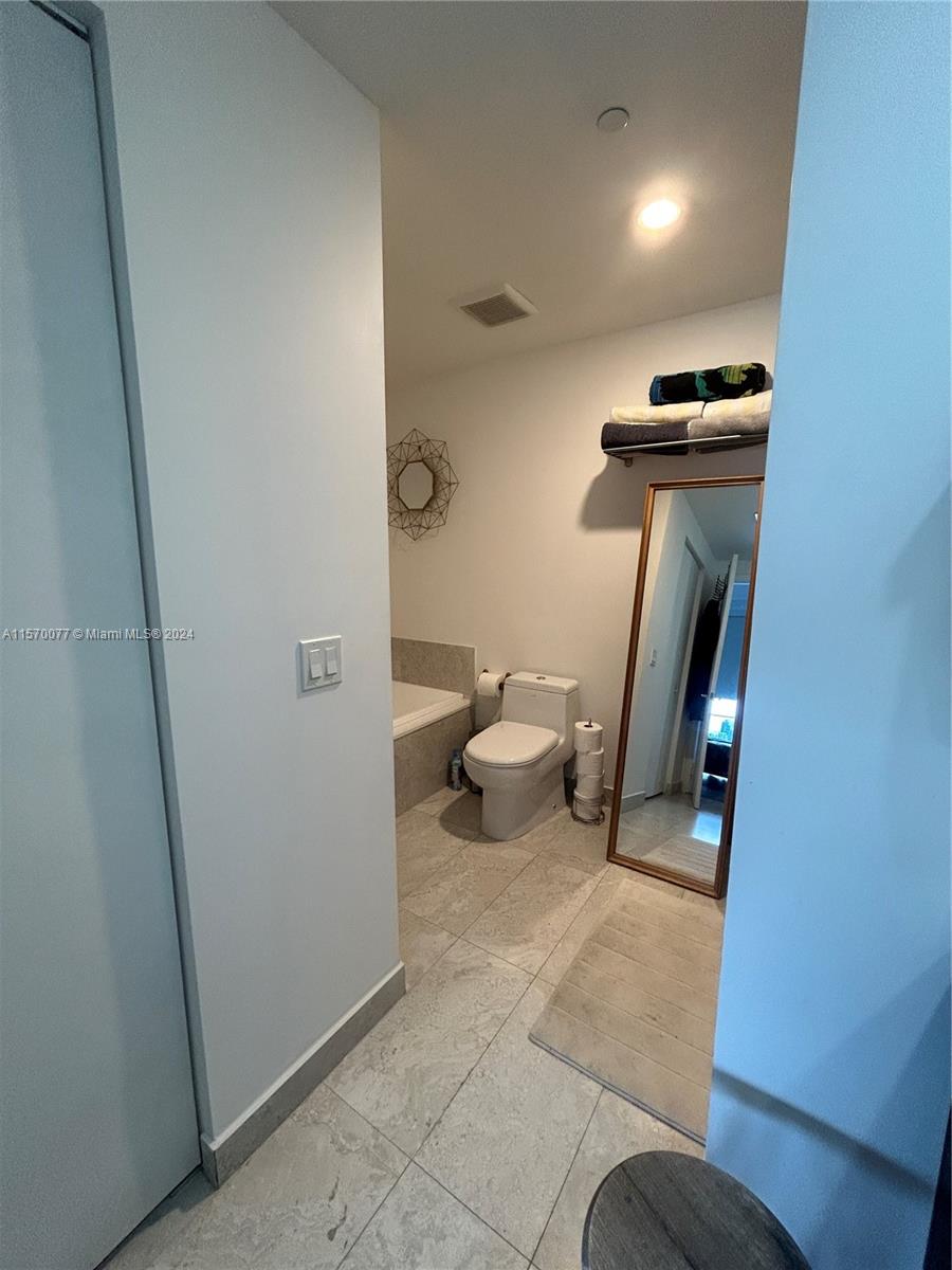 488 NE 18th St 1204, Miami, Florida 33132, 1 Bedroom Bedrooms, ,1 BathroomBathrooms,Residentiallease,For Rent,488 NE 18th St 1204,A11570077