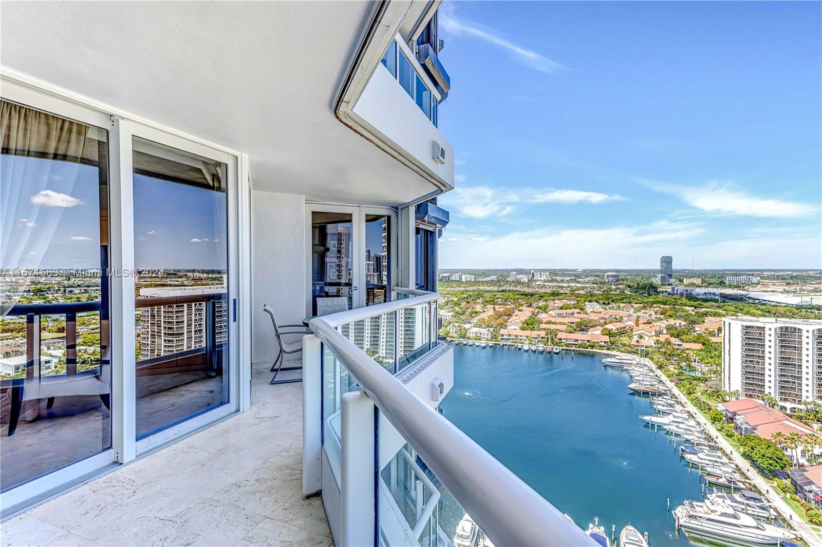 21055 Yacht Club Dr 2606, Aventura, Florida 33180, 3 Bedrooms Bedrooms, ,2 BathroomsBathrooms,Residentiallease,For Rent,21055 Yacht Club Dr 2606,A11571663