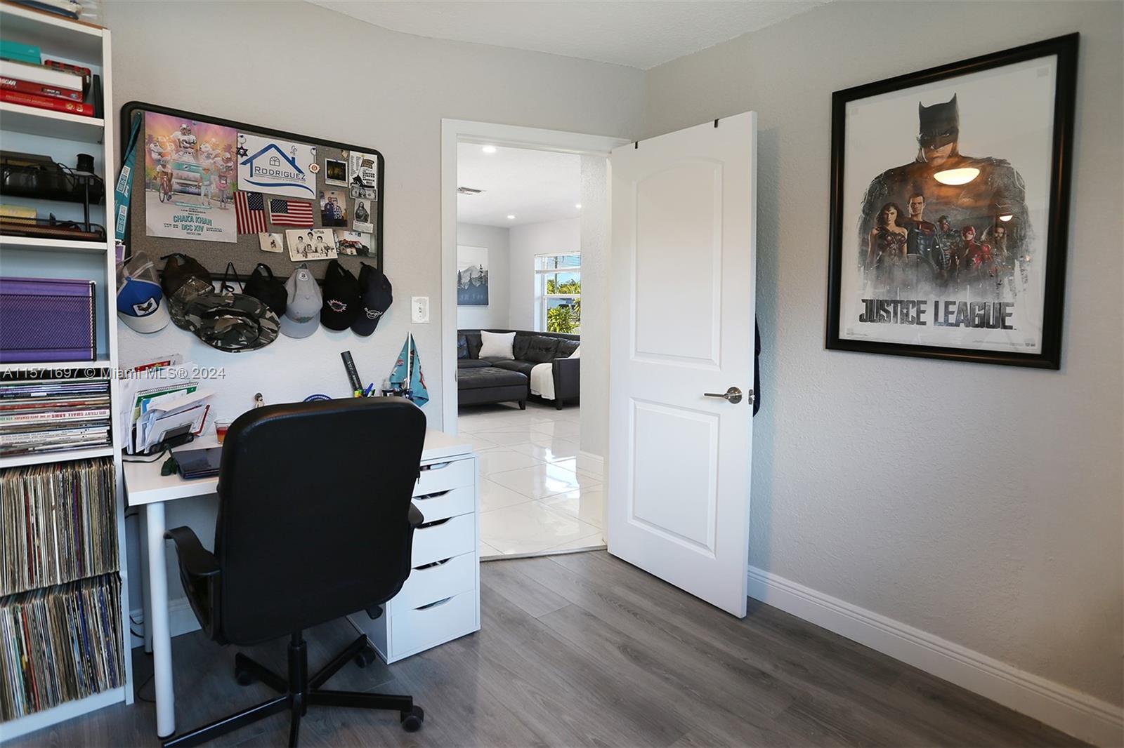 Office/Bdrm with New Laminate Wood Floor