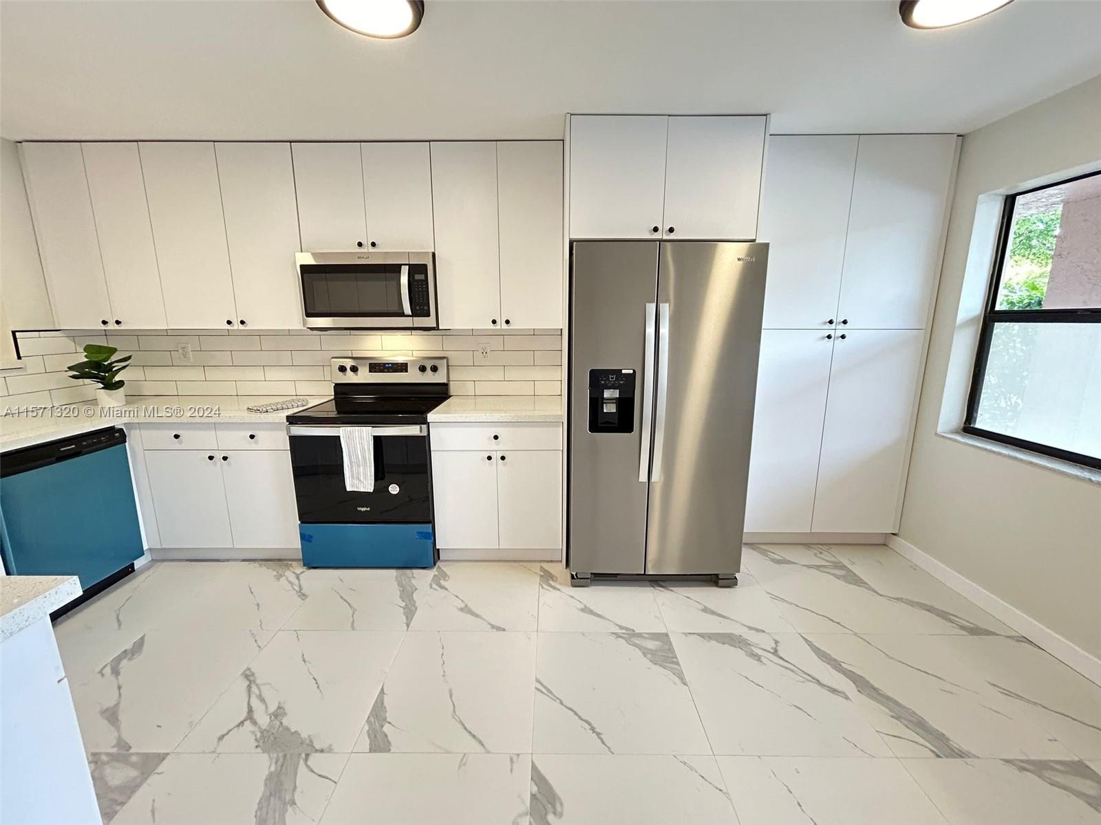 2704 NW 104th Ave 105, Sunrise, Florida 33322, 2 Bedrooms Bedrooms, ,2 BathroomsBathrooms,Residential,For Sale,2704 NW 104th Ave 105,A11571320