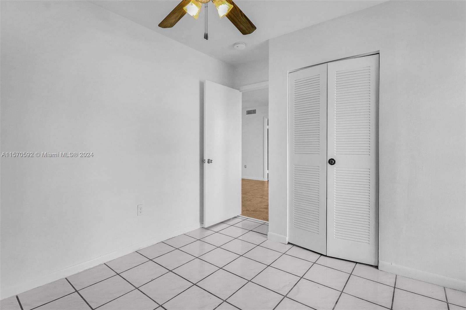 4725 NW 7th St 208-3, Miami, Florida 33126, 2 Bedrooms Bedrooms, ,1 BathroomBathrooms,Residential,For Sale,4725 NW 7th St 208-3,A11570592