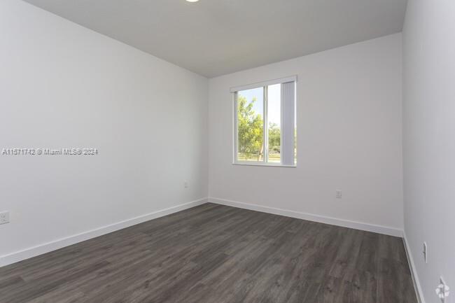 26460 SW 142 Ave Rd 101, Homestead, Florida 33032, 2 Bedrooms Bedrooms, ,2 BathroomsBathrooms,Residentiallease,For Rent,26460 SW 142 Ave Rd 101,A11571742