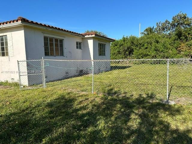Miami, Florida 33168, 2 Bedrooms Bedrooms, ,1 BathroomBathrooms,Residential,For Sale,A11571623
