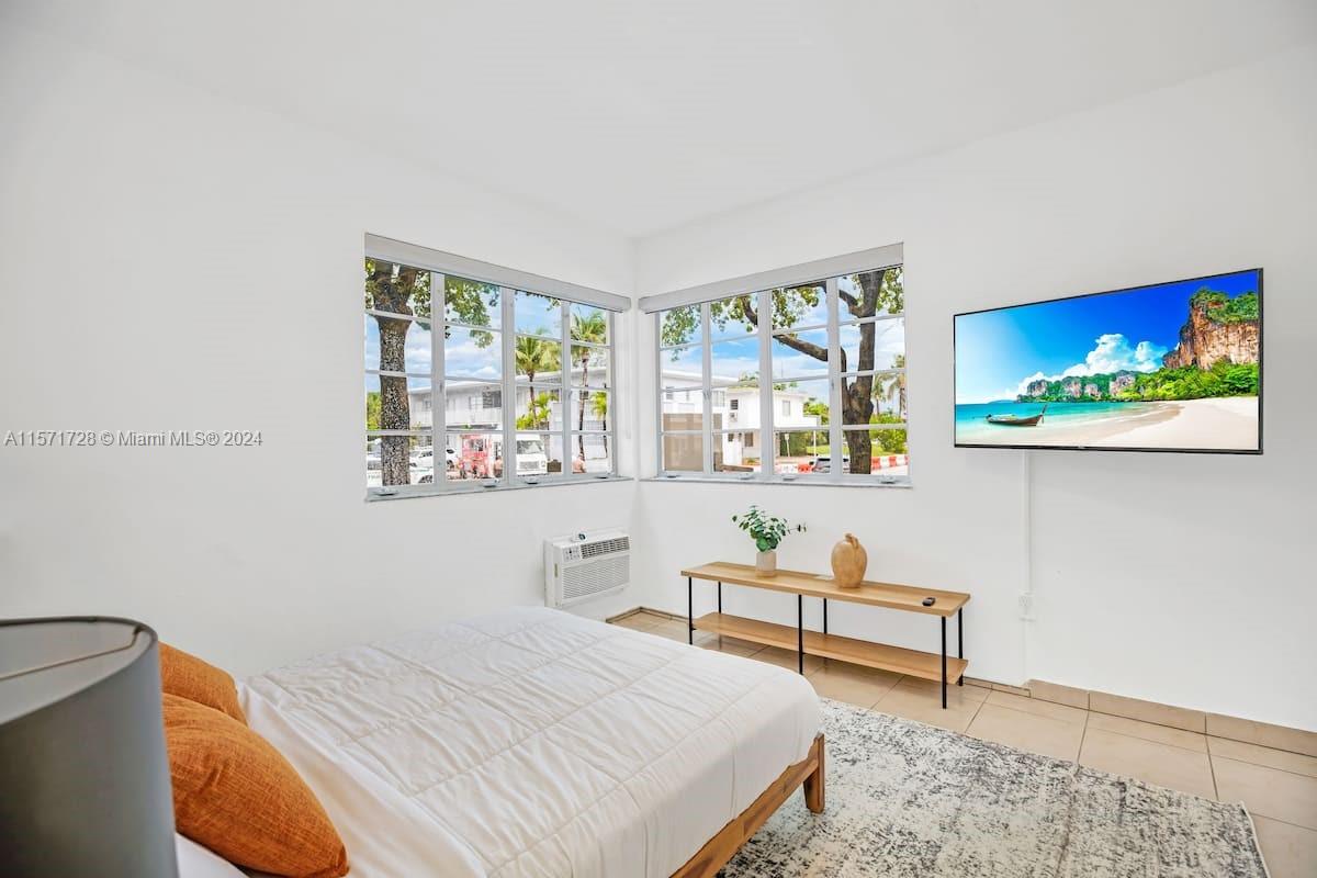 301 86th 01, Miami Beach, Florida 33141, 2 Bedrooms Bedrooms, ,1 BathroomBathrooms,Residentiallease,For Rent,301 86th 01,A11571728