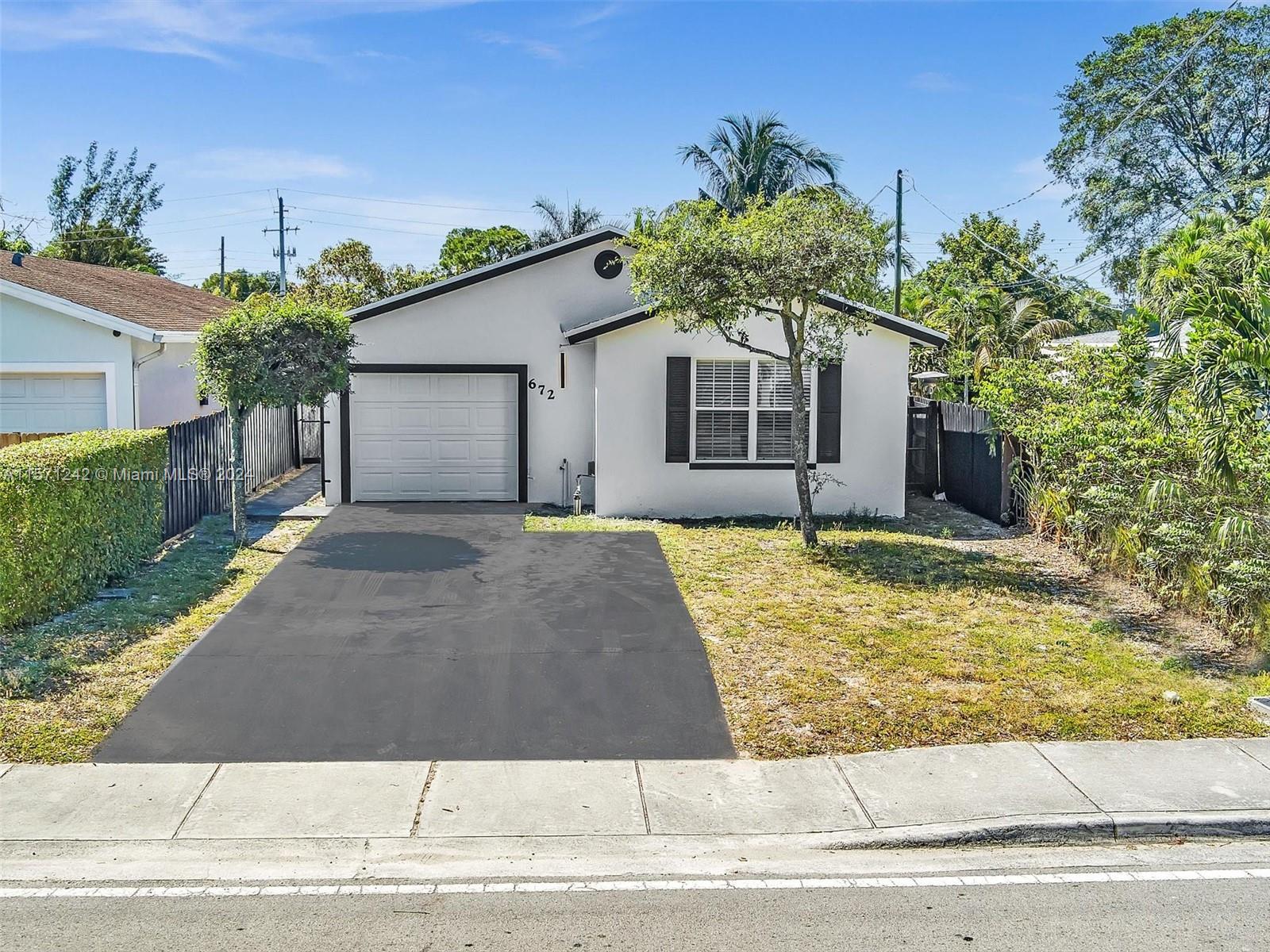 672 NE 38th St, Oakland Park, Florida 33334, 3 Bedrooms Bedrooms, ,2 BathroomsBathrooms,Residential,For Sale,672 NE 38th St,A11571242