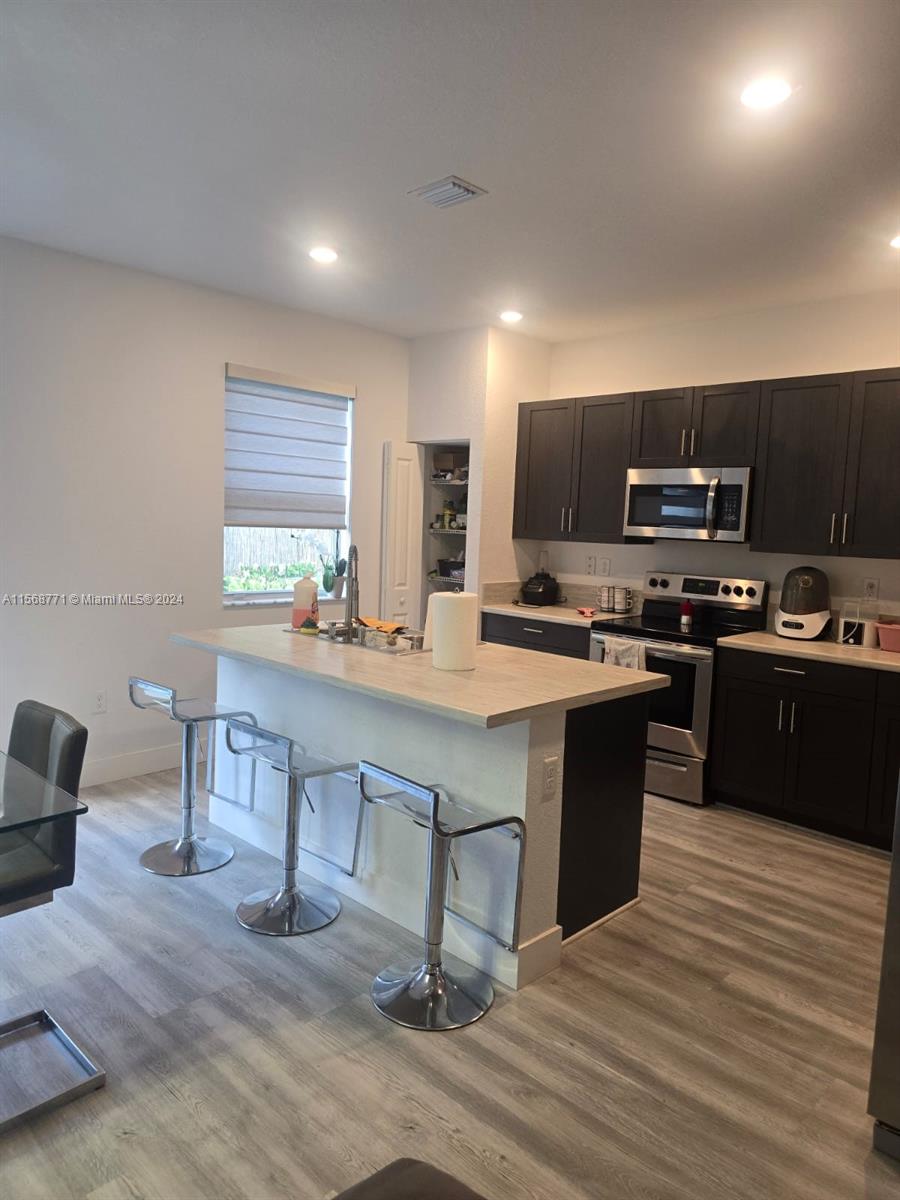 2679 SE 12th St, Homestead, Florida 33035, 3 Bedrooms Bedrooms, ,2 BathroomsBathrooms,Residentiallease,For Rent,2679 SE 12th St,A11568771
