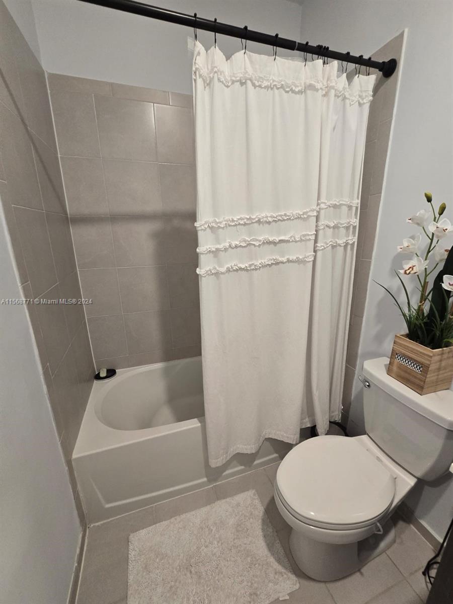 2679 SE 12th St, Homestead, Florida 33035, 3 Bedrooms Bedrooms, ,2 BathroomsBathrooms,Residentiallease,For Rent,2679 SE 12th St,A11568771