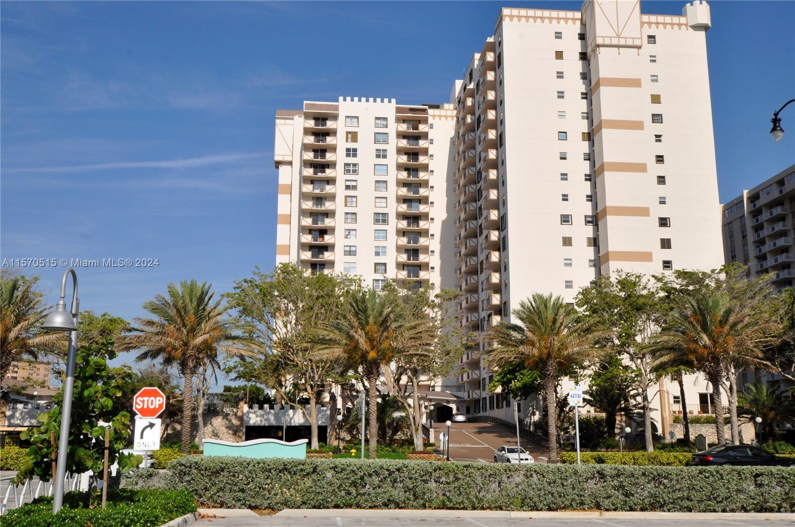 1865 S Ocean Dr 10F, Hallandale Beach, Florida 33009, 2 Bedrooms Bedrooms, ,2 BathroomsBathrooms,Residential,For Sale,1865 S Ocean Dr 10F,A11570515