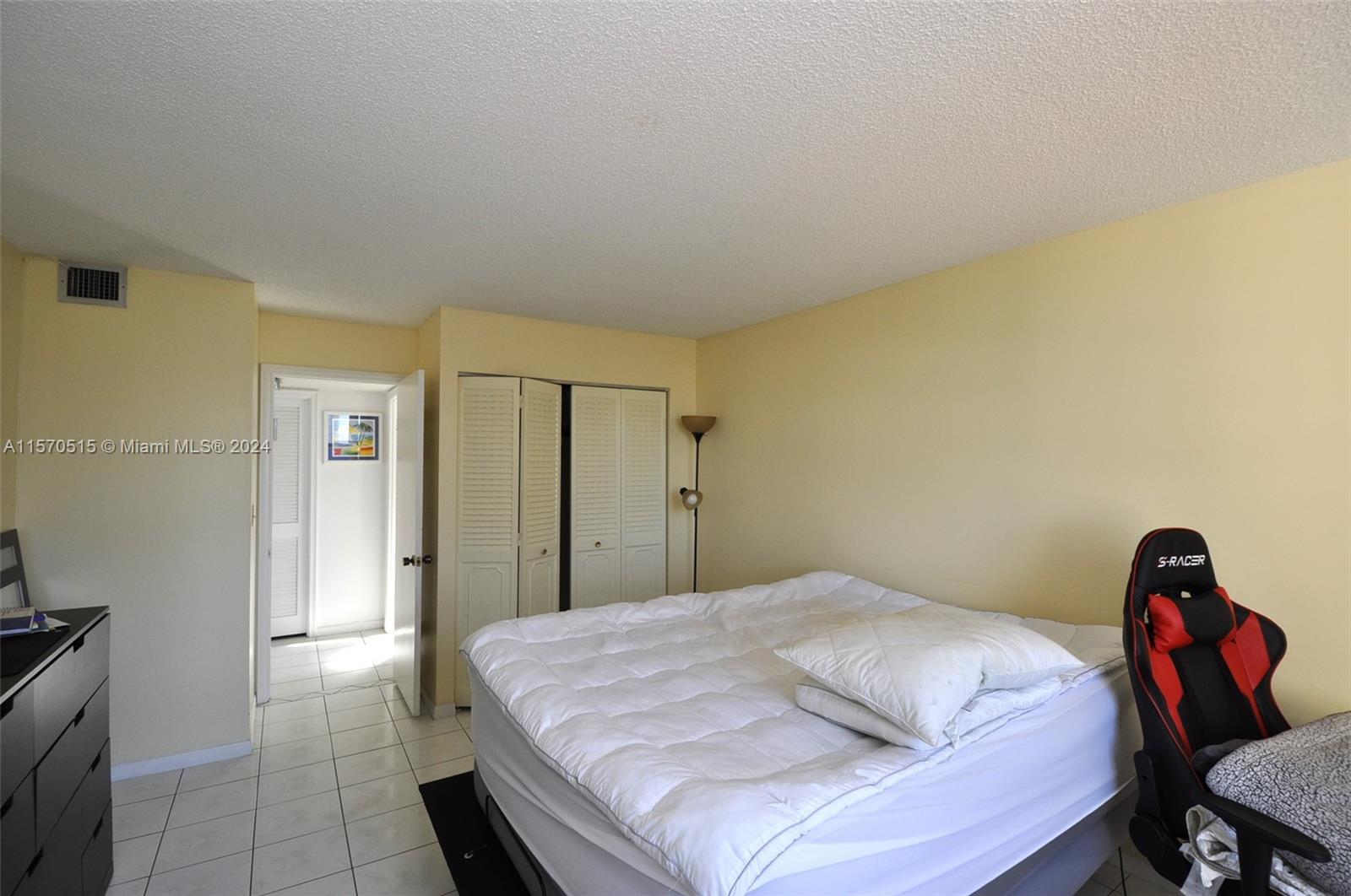 1865 S Ocean Dr 10F, Hallandale Beach, Florida 33009, 2 Bedrooms Bedrooms, ,2 BathroomsBathrooms,Residential,For Sale,1865 S Ocean Dr 10F,A11570515