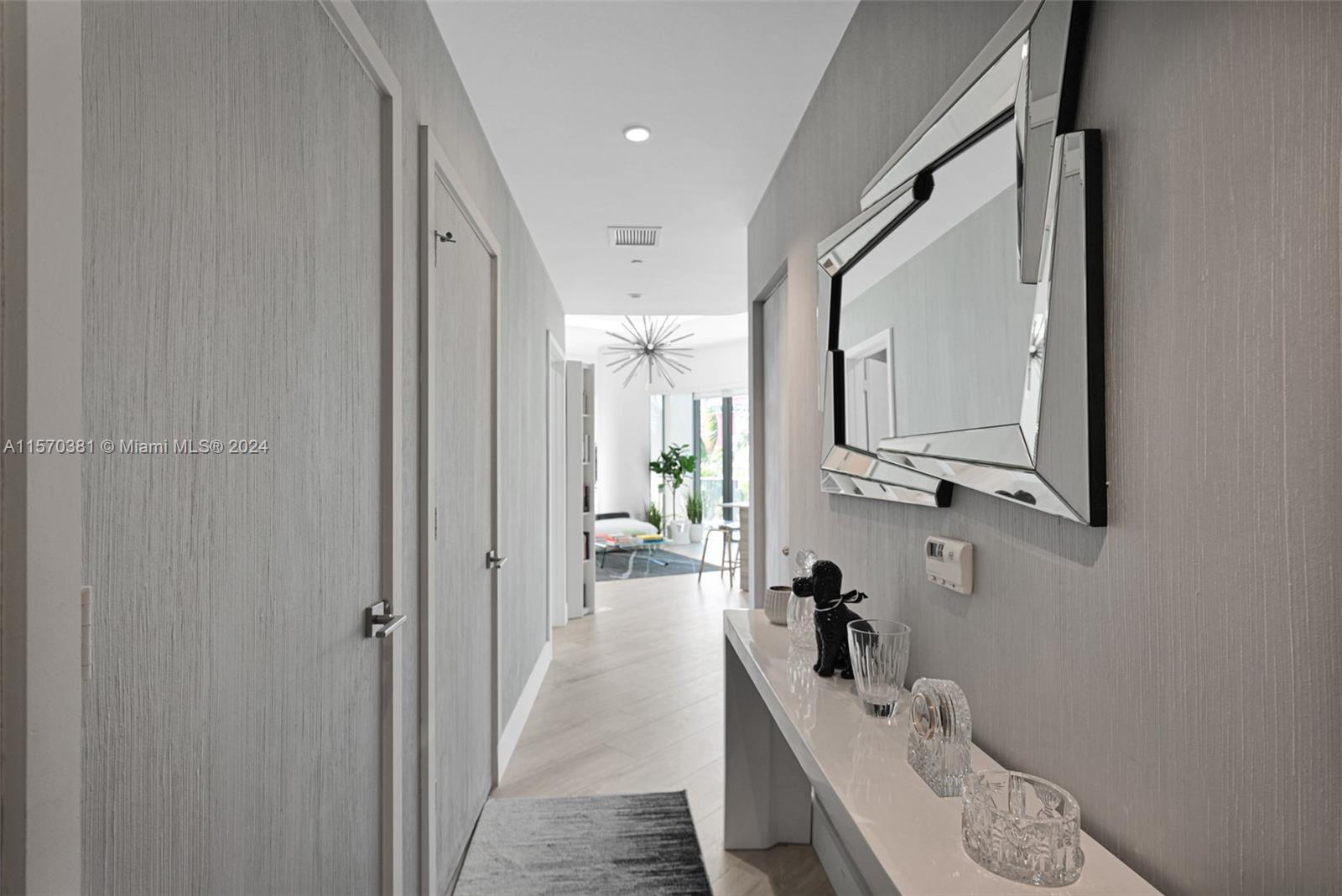 121 NE 34th St L204, Miami, Florida 33137, 2 Bedrooms Bedrooms, ,2 BathroomsBathrooms,Residentiallease,For Rent,121 NE 34th St L204,A11570381
