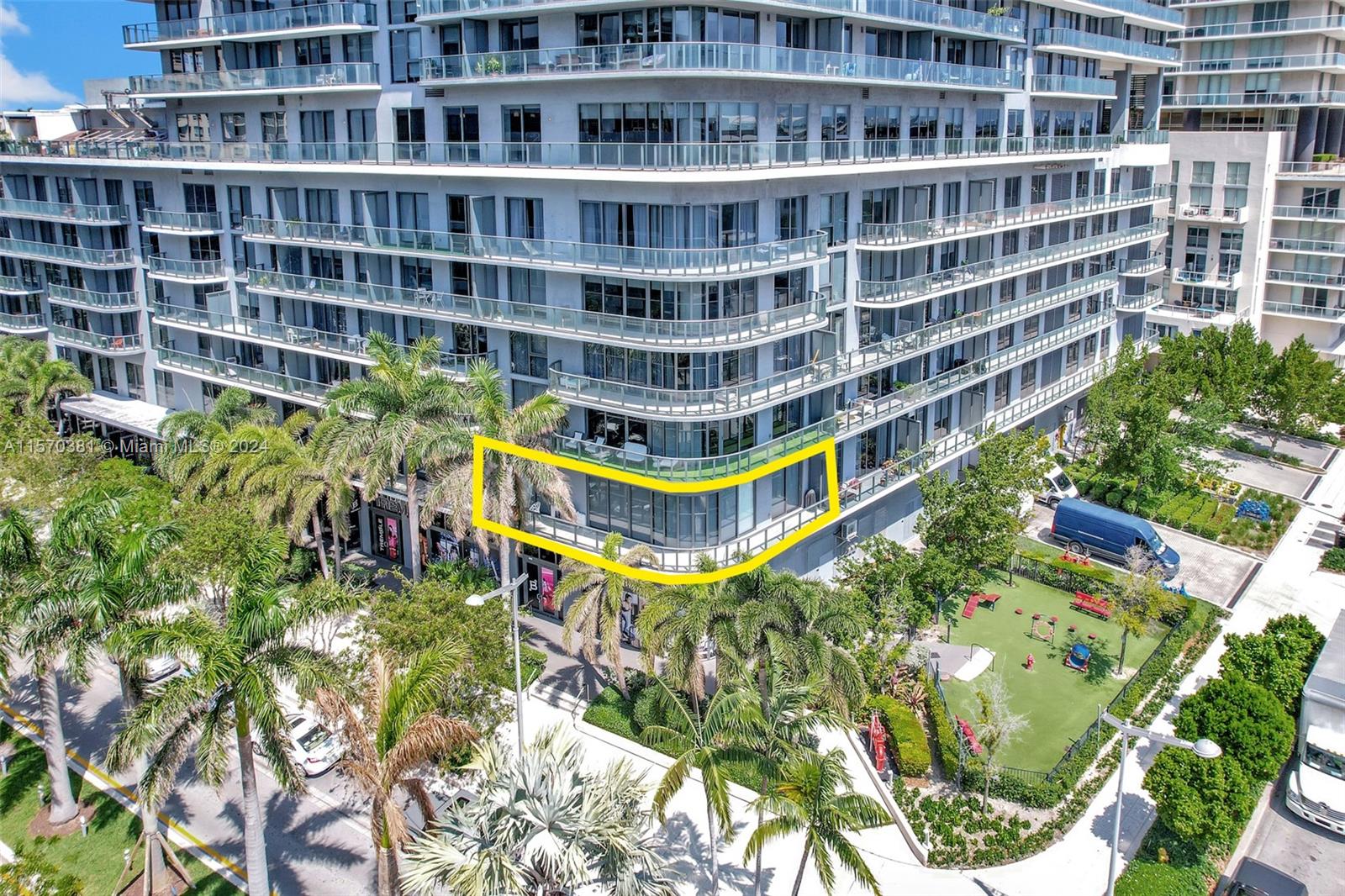 121 NE 34th St L204, Miami, Florida 33137, 2 Bedrooms Bedrooms, ,2 BathroomsBathrooms,Residentiallease,For Rent,121 NE 34th St L204,A11570381
