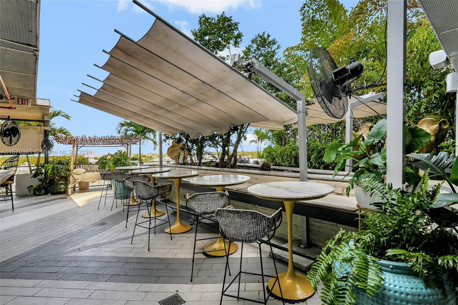 121 NE 34th St L204, Miami, Florida 33137, 2 Bedrooms Bedrooms, ,2 BathroomsBathrooms,Residentiallease,For Rent,121 NE 34th St L204,A11570381