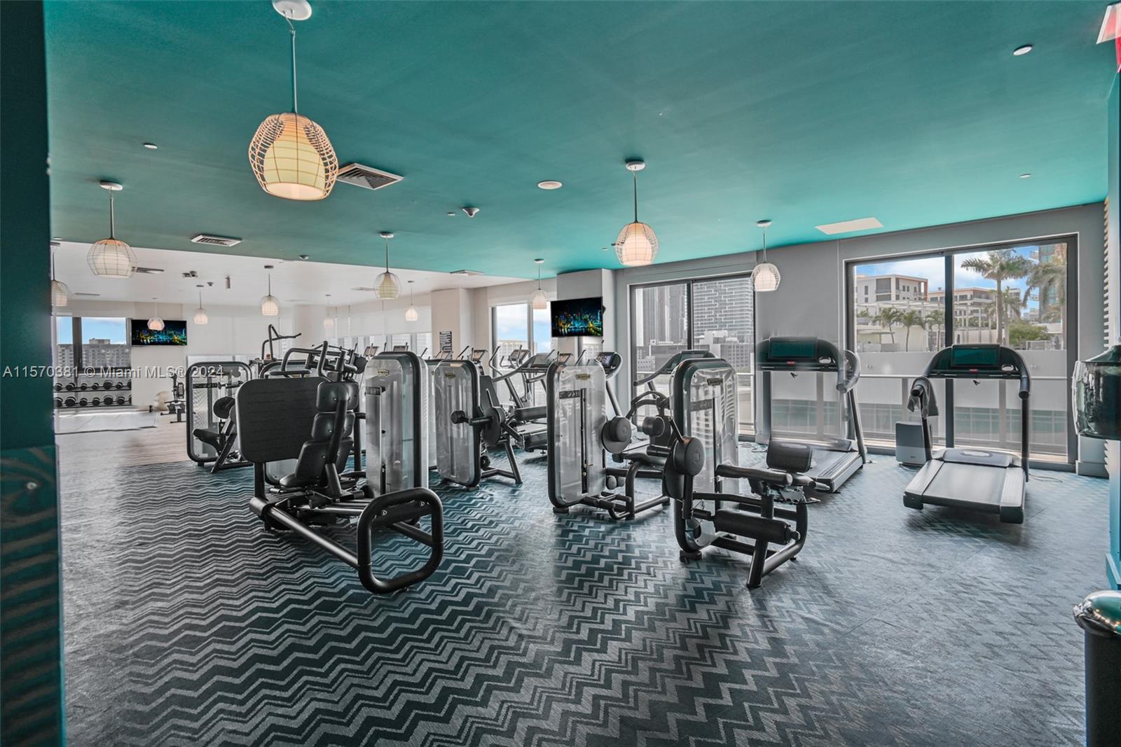 121 NE 34th St L204, Miami, Florida 33137, 2 Bedrooms Bedrooms, ,2 BathroomsBathrooms,Residentiallease,For Rent,121 NE 34th St L204,A11570381
