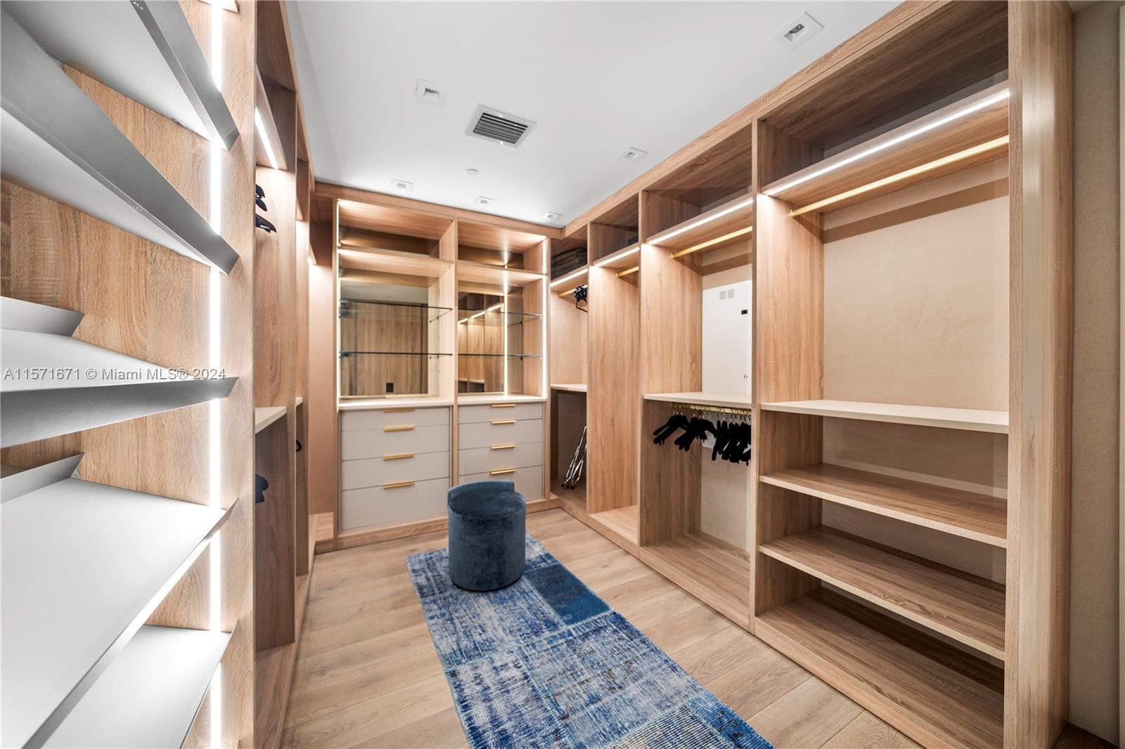 10203 Collins Ave 2101, Bal Harbour, Florida 33154, 3 Bedrooms Bedrooms, ,5 BathroomsBathrooms,Residentiallease,For Rent,10203 Collins Ave 2101,A11571671