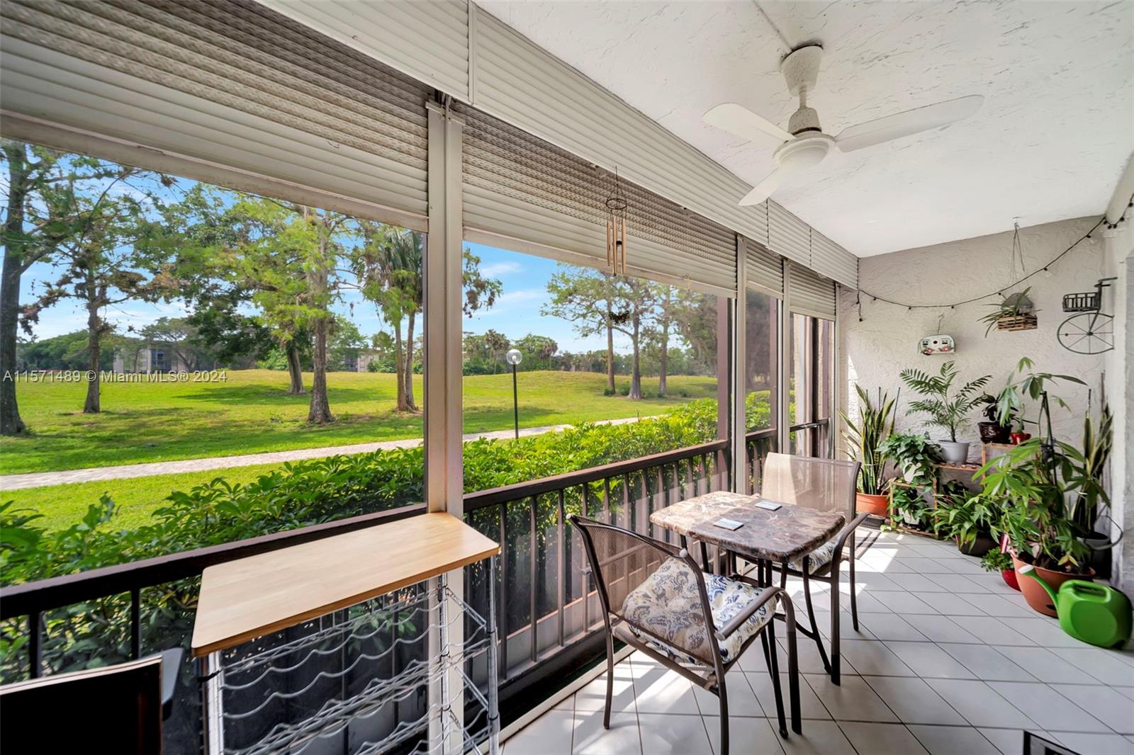 6100 NW 44th St 104, Lauderhill, Florida 33319, 2 Bedrooms Bedrooms, ,2 BathroomsBathrooms,Residential,For Sale,6100 NW 44th St 104,A11571489