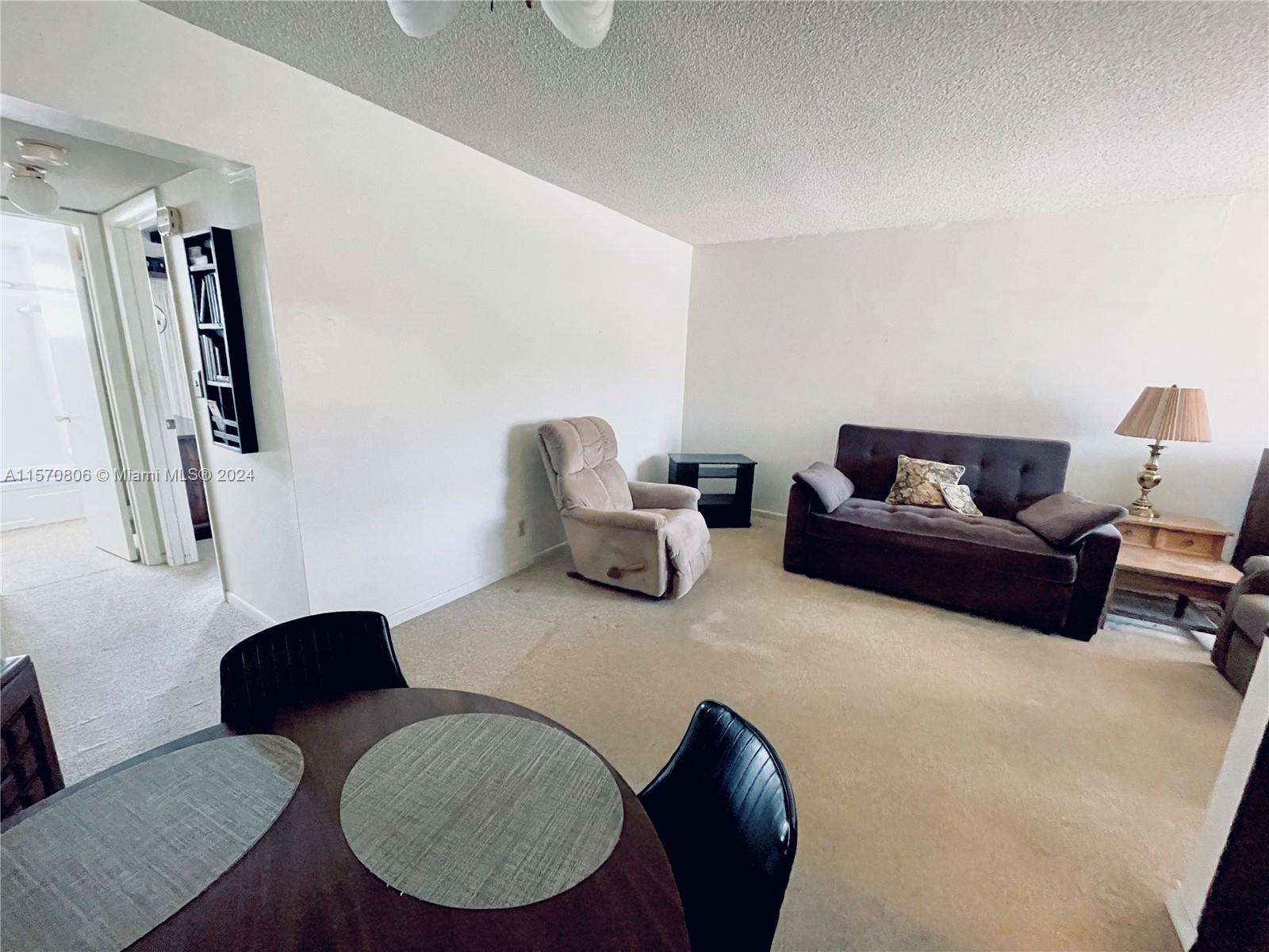 2145 Pierce St 202, Hollywood, Florida 33020, 1 Bedroom Bedrooms, ,1 BathroomBathrooms,Residential,For Sale,2145 Pierce St 202,A11570806