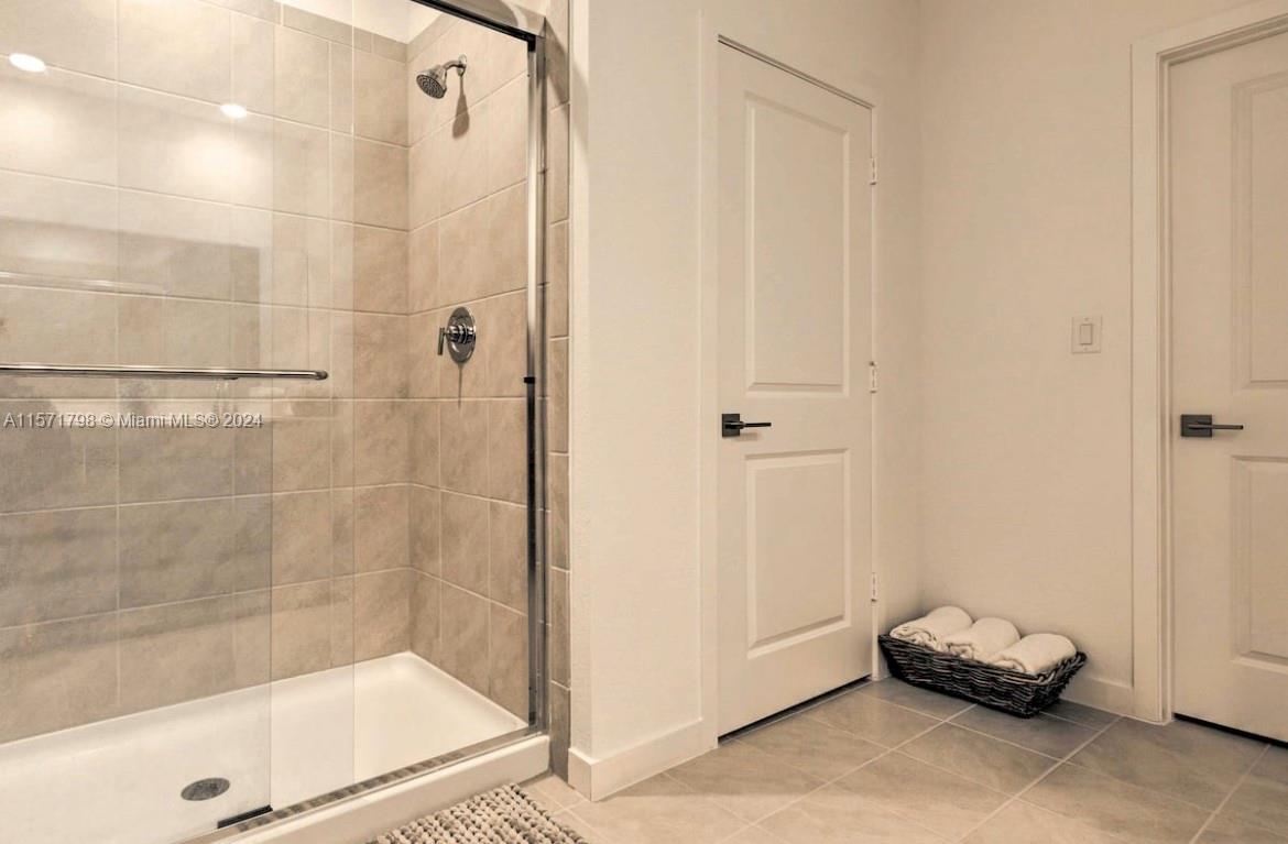 600 NE 4th St 600, Florida City, Florida 33034, 4 Bedrooms Bedrooms, ,2 BathroomsBathrooms,Residentiallease,For Rent,600 NE 4th St 600,A11571798