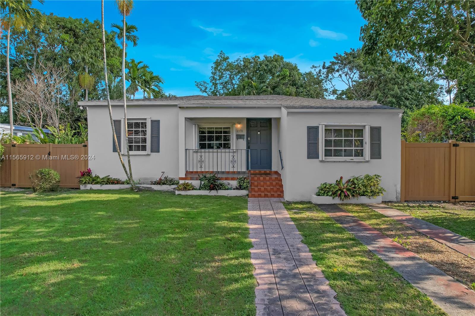 4370 SW 14th St  For Sale A11565912, FL