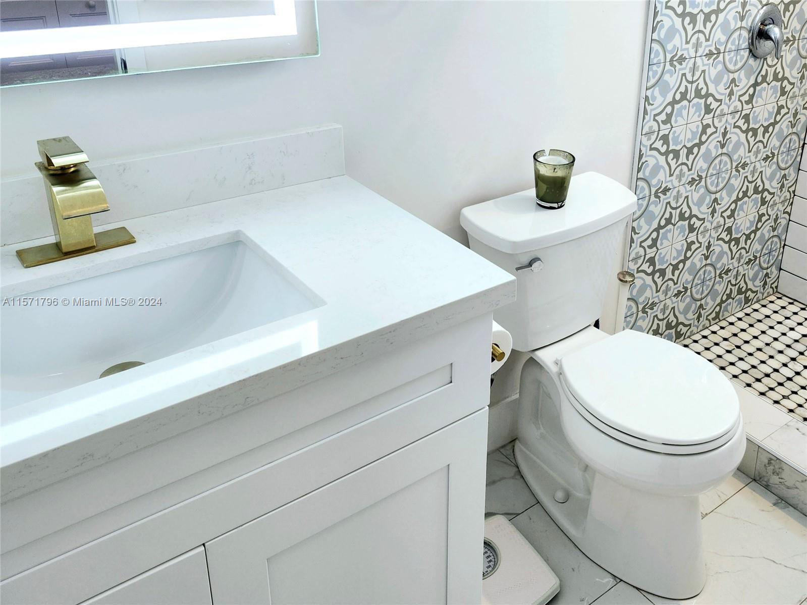 1860 NW 24th Ave 201, Miami, Florida 33125, 3 Bedrooms Bedrooms, ,2 BathroomsBathrooms,Residentiallease,For Rent,1860 NW 24th Ave 201,A11571796