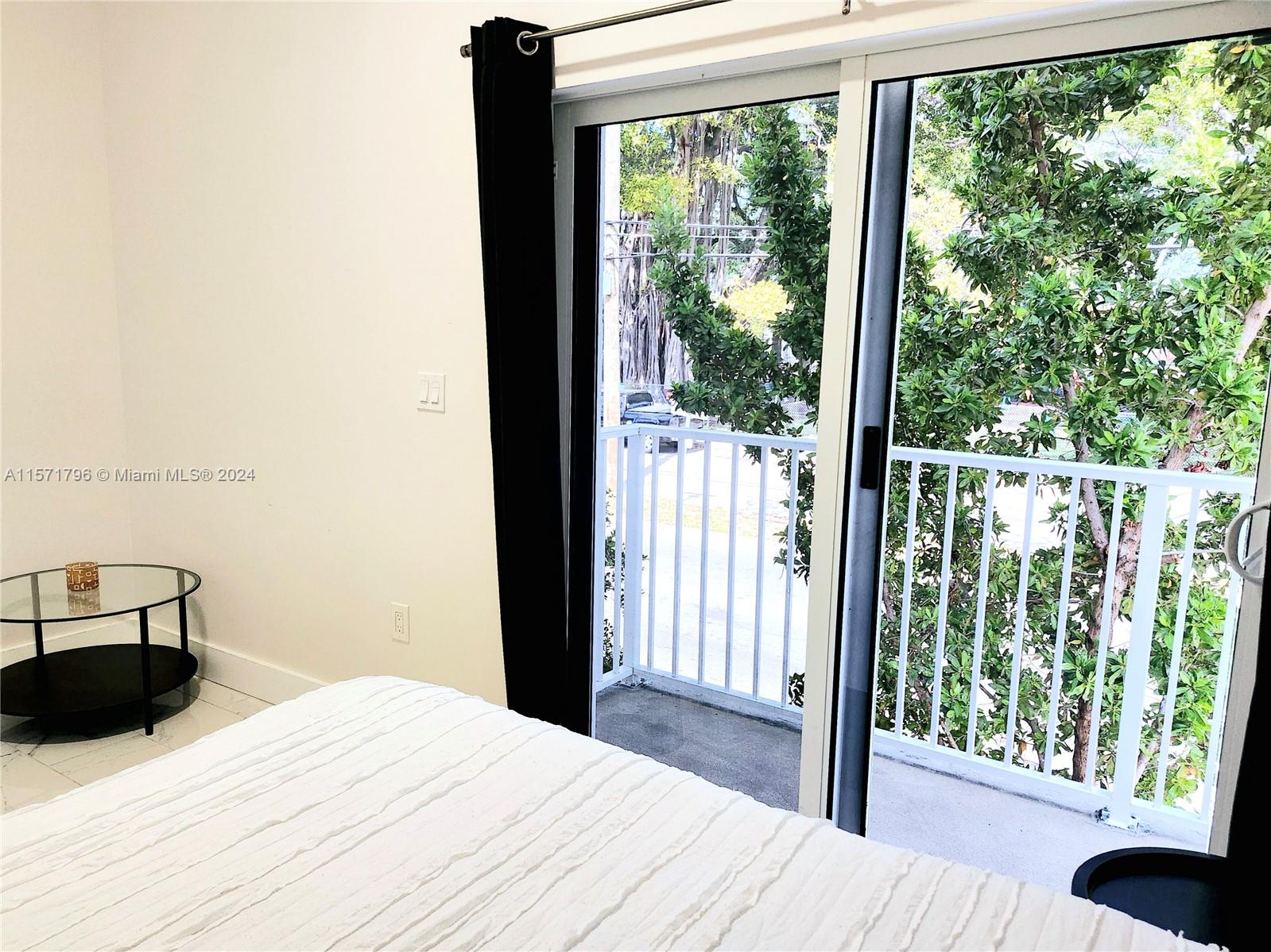 1860 NW 24th Ave 201, Miami, Florida 33125, 3 Bedrooms Bedrooms, ,2 BathroomsBathrooms,Residentiallease,For Rent,1860 NW 24th Ave 201,A11571796