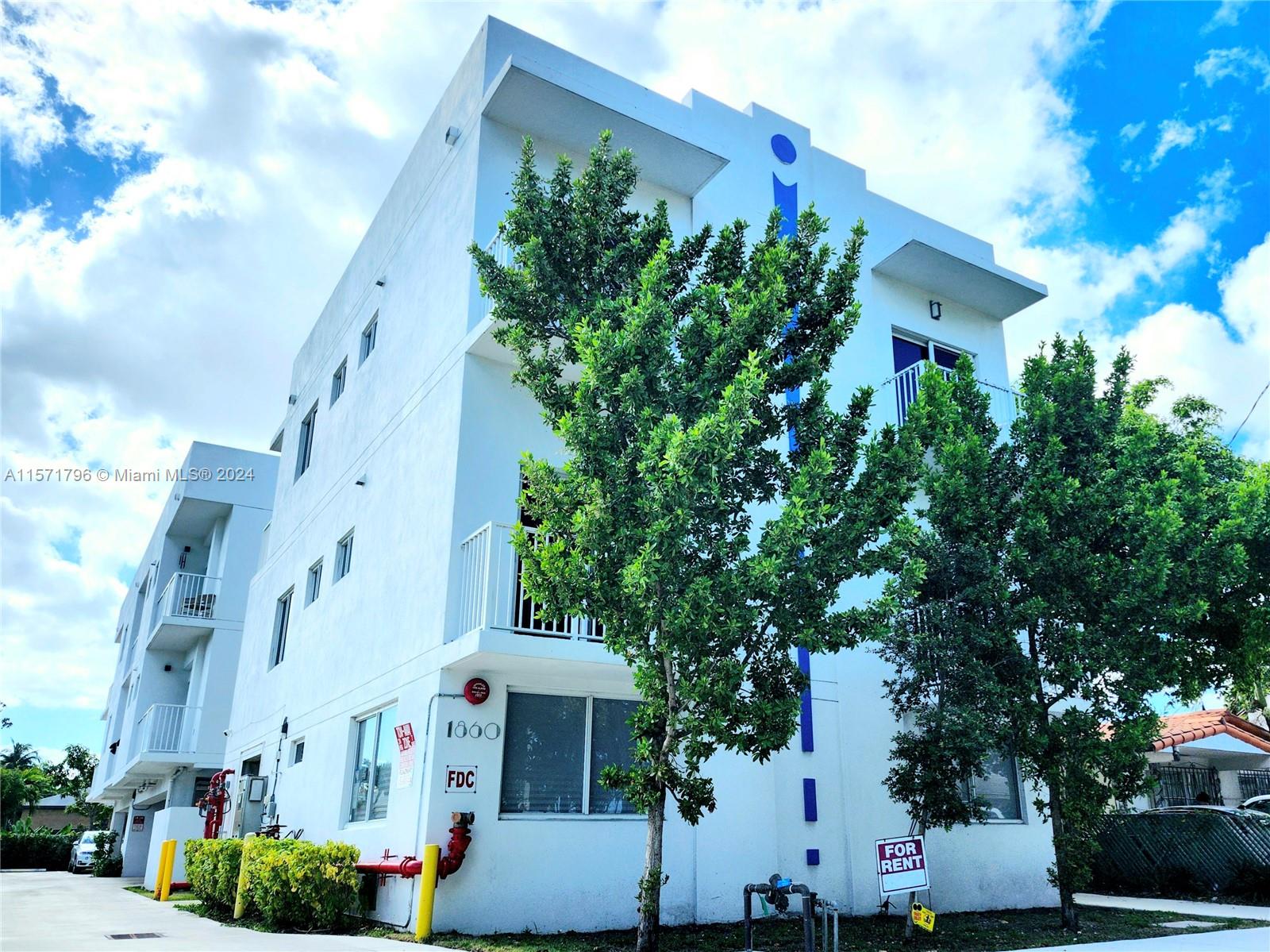 1860 NW 24th Ave 201, Miami, Florida 33125, 3 Bedrooms Bedrooms, ,2 BathroomsBathrooms,Residentiallease,For Rent,1860 NW 24th Ave 201,A11571796