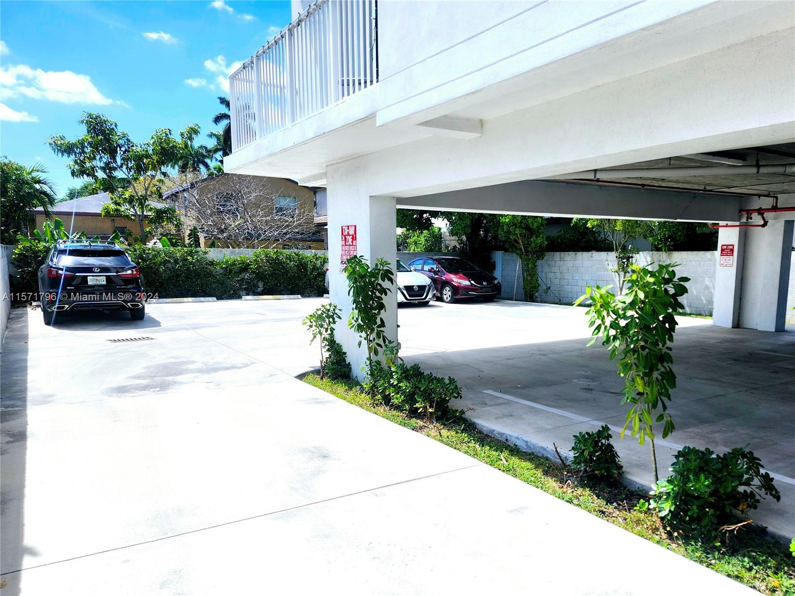 1860 NW 24th Ave 201, Miami, Florida 33125, 3 Bedrooms Bedrooms, ,2 BathroomsBathrooms,Residentiallease,For Rent,1860 NW 24th Ave 201,A11571796