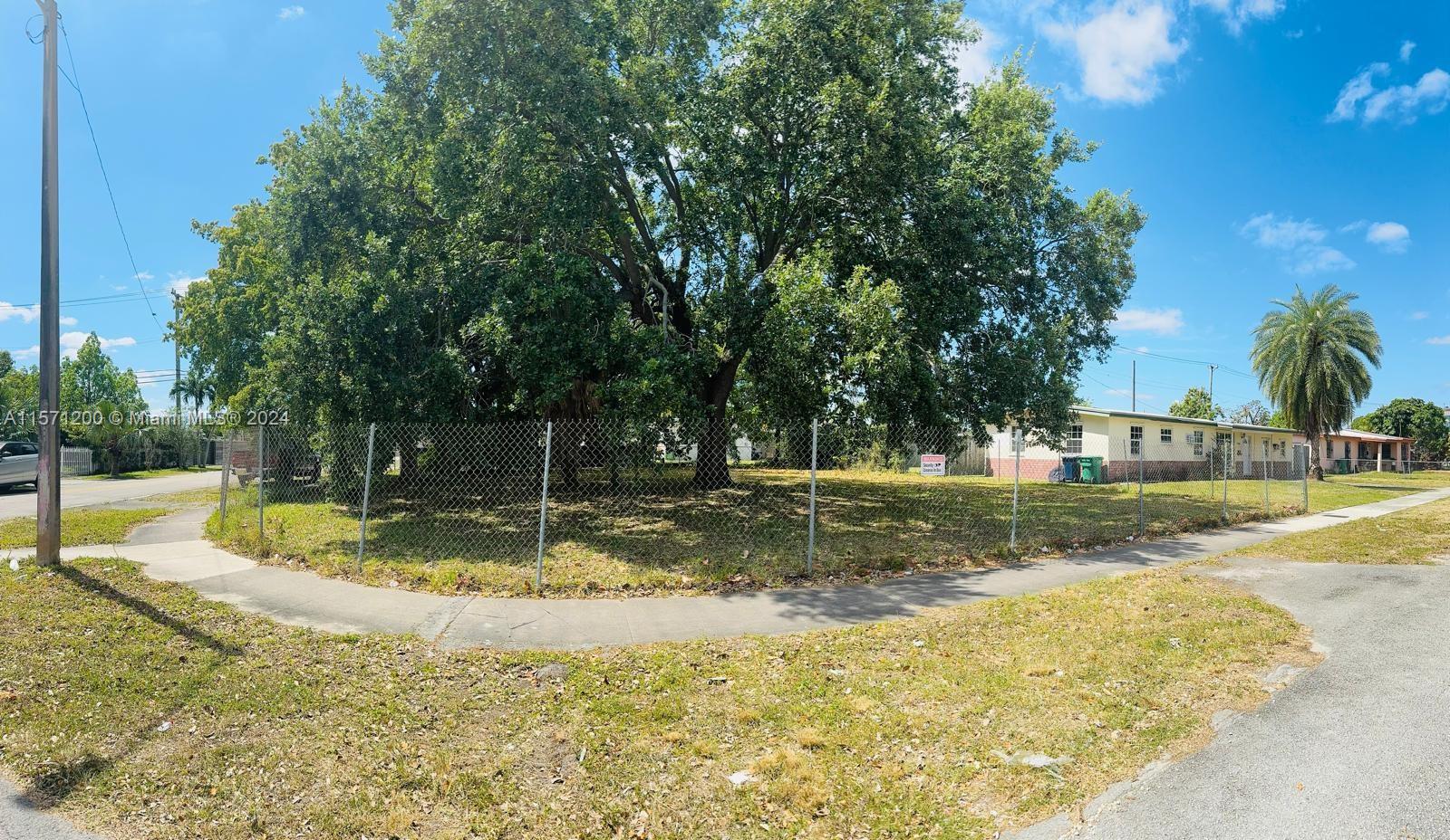 11450 SW 40th St, Miami, Florida 33165, ,Land,For Sale,11450 SW 40th St,A11571200
