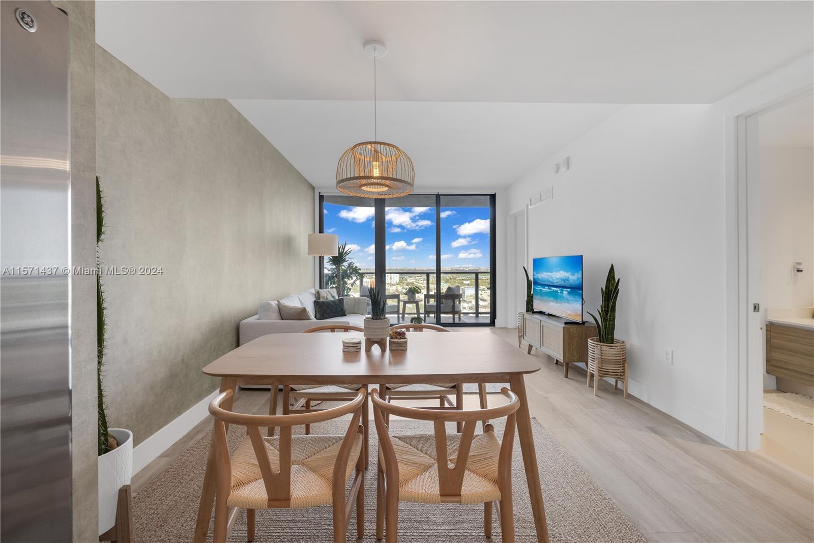 121 NE 34th St 2111, Miami, Florida 33137, 1 Bedroom Bedrooms, ,1 BathroomBathrooms,Residentiallease,For Rent,121 NE 34th St 2111,A11571437