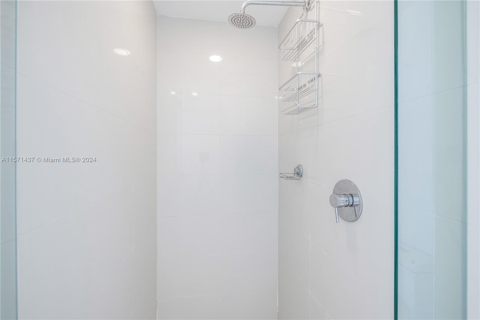 121 NE 34th St 2111, Miami, Florida 33137, 1 Bedroom Bedrooms, ,1 BathroomBathrooms,Residentiallease,For Rent,121 NE 34th St 2111,A11571437