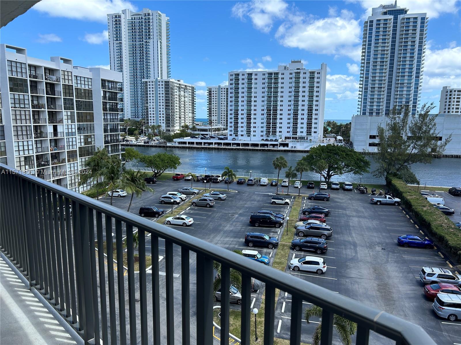 800 Parkview Dr 730, Hallandale Beach, Florida 33009, 3 Bedrooms Bedrooms, ,2 BathroomsBathrooms,Residentiallease,For Rent,800 Parkview Dr 730,A11571856