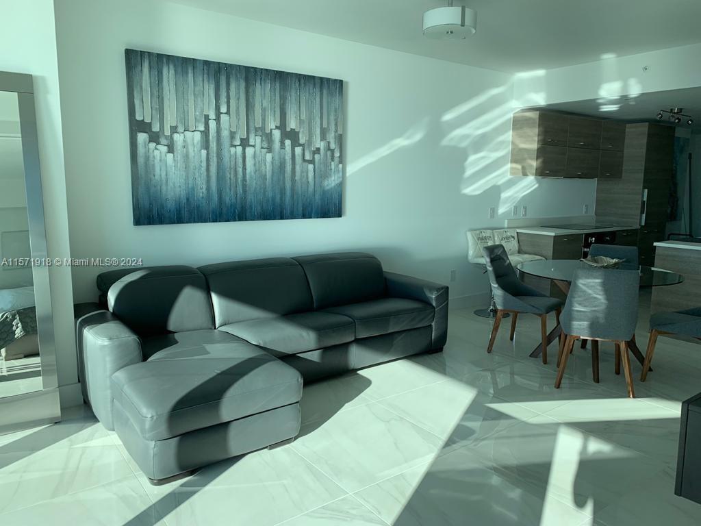 650 NE 32 St 705, Miami, Florida 33137, 2 Bedrooms Bedrooms, ,3 BathroomsBathrooms,Residentiallease,For Rent,650 NE 32 St 705,A11571918