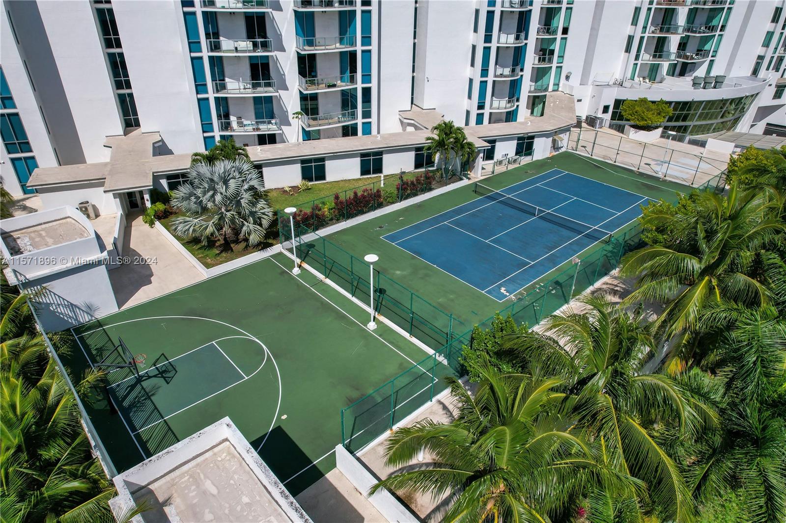3029 NE 188th St 907, Aventura, Florida 33180, 1 Bedroom Bedrooms, ,2 BathroomsBathrooms,Residentiallease,For Rent,3029 NE 188th St 907,A11571896