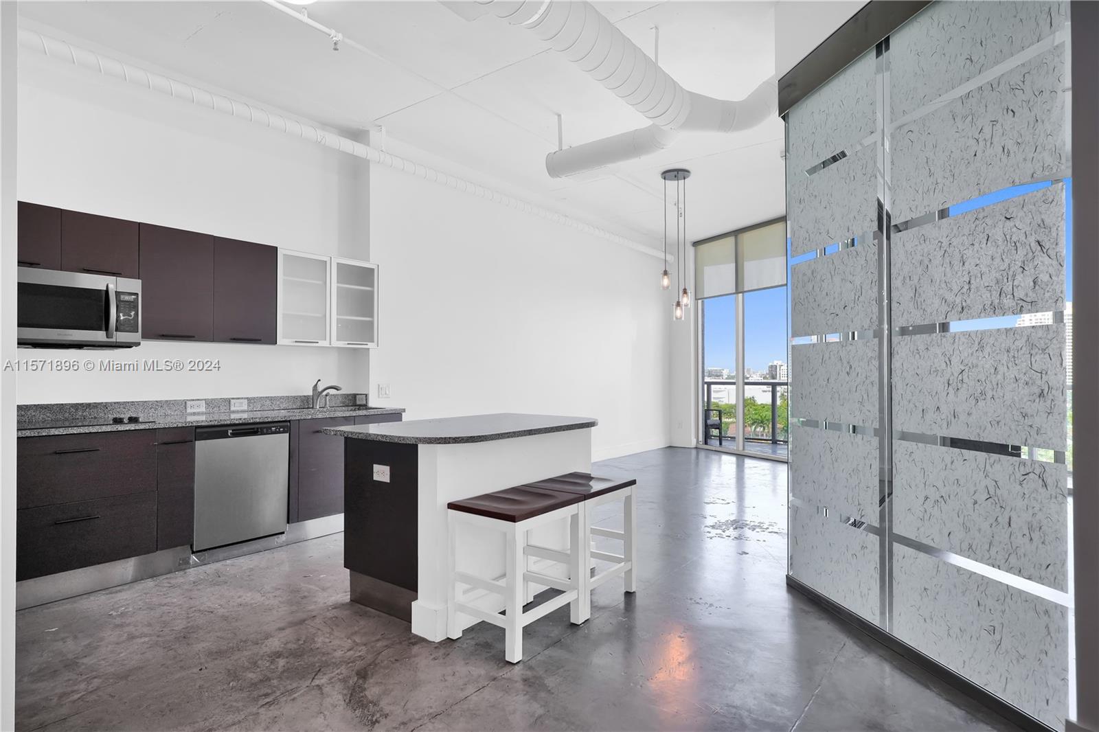 3029 NE 188th St 907, Aventura, Florida 33180, 1 Bedroom Bedrooms, ,2 BathroomsBathrooms,Residentiallease,For Rent,3029 NE 188th St 907,A11571896