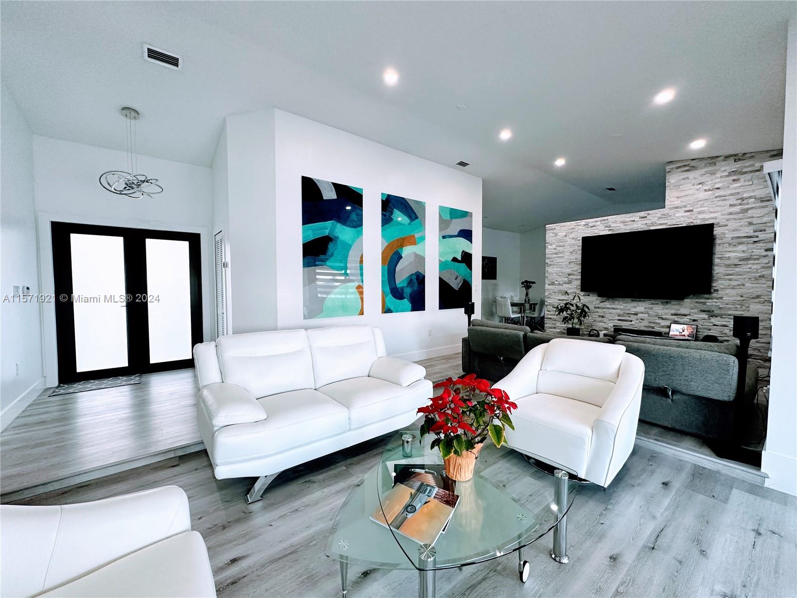 Miami, Florida 33185, 4 Bedrooms Bedrooms, ,2 BathroomsBathrooms,Residentiallease,For Rent,A11571921