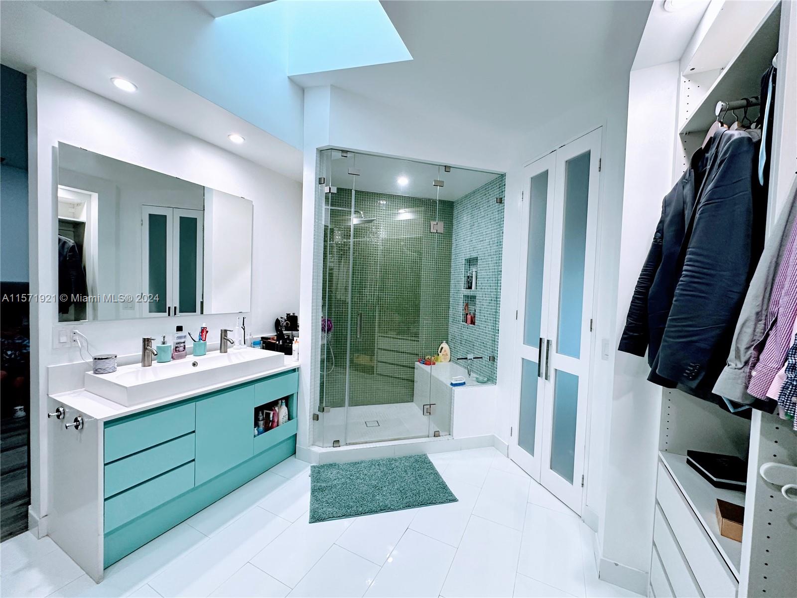 Miami, Florida 33185, 4 Bedrooms Bedrooms, ,2 BathroomsBathrooms,Residentiallease,For Rent,A11571921