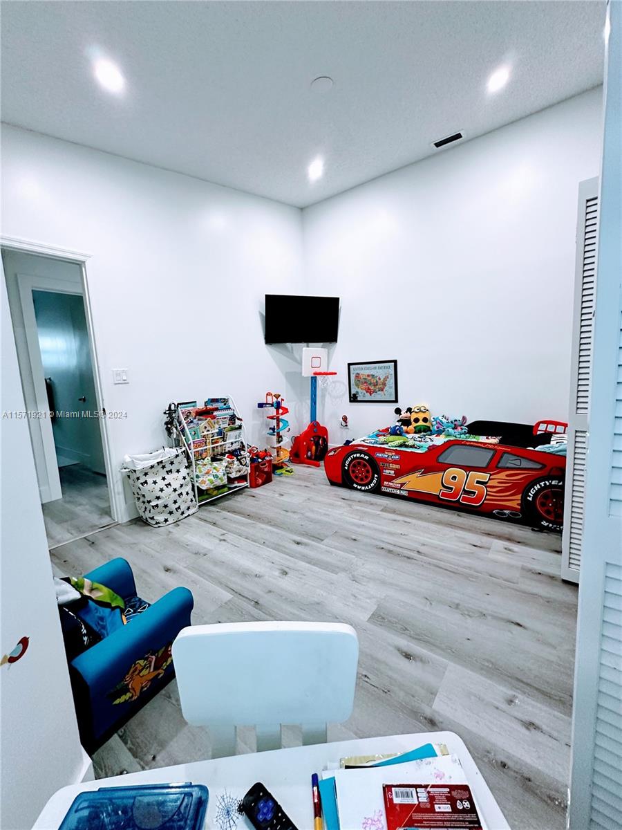 Miami, Florida 33185, 4 Bedrooms Bedrooms, ,2 BathroomsBathrooms,Residentiallease,For Rent,A11571921