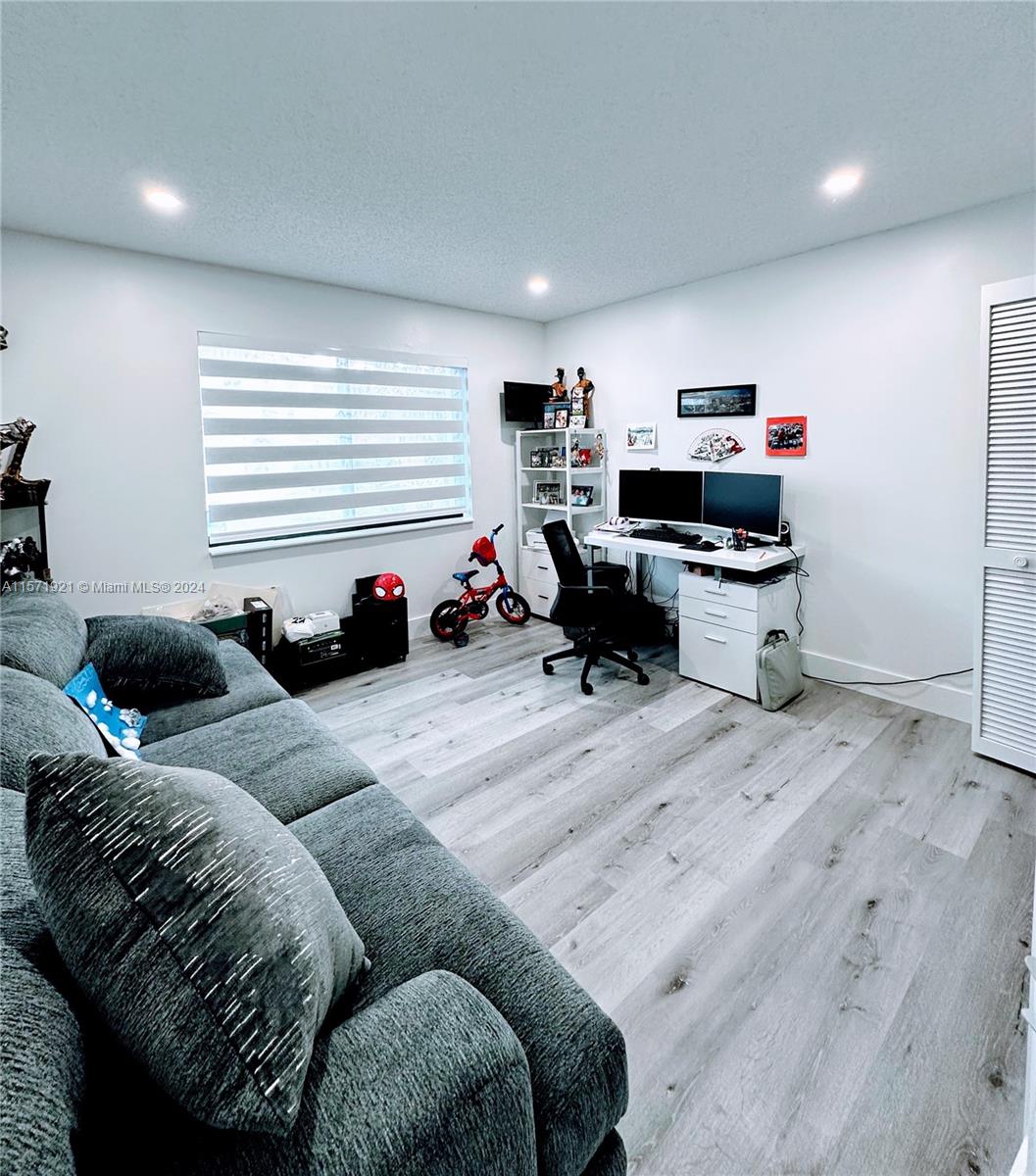 Miami, Florida 33185, 4 Bedrooms Bedrooms, ,2 BathroomsBathrooms,Residentiallease,For Rent,A11571921