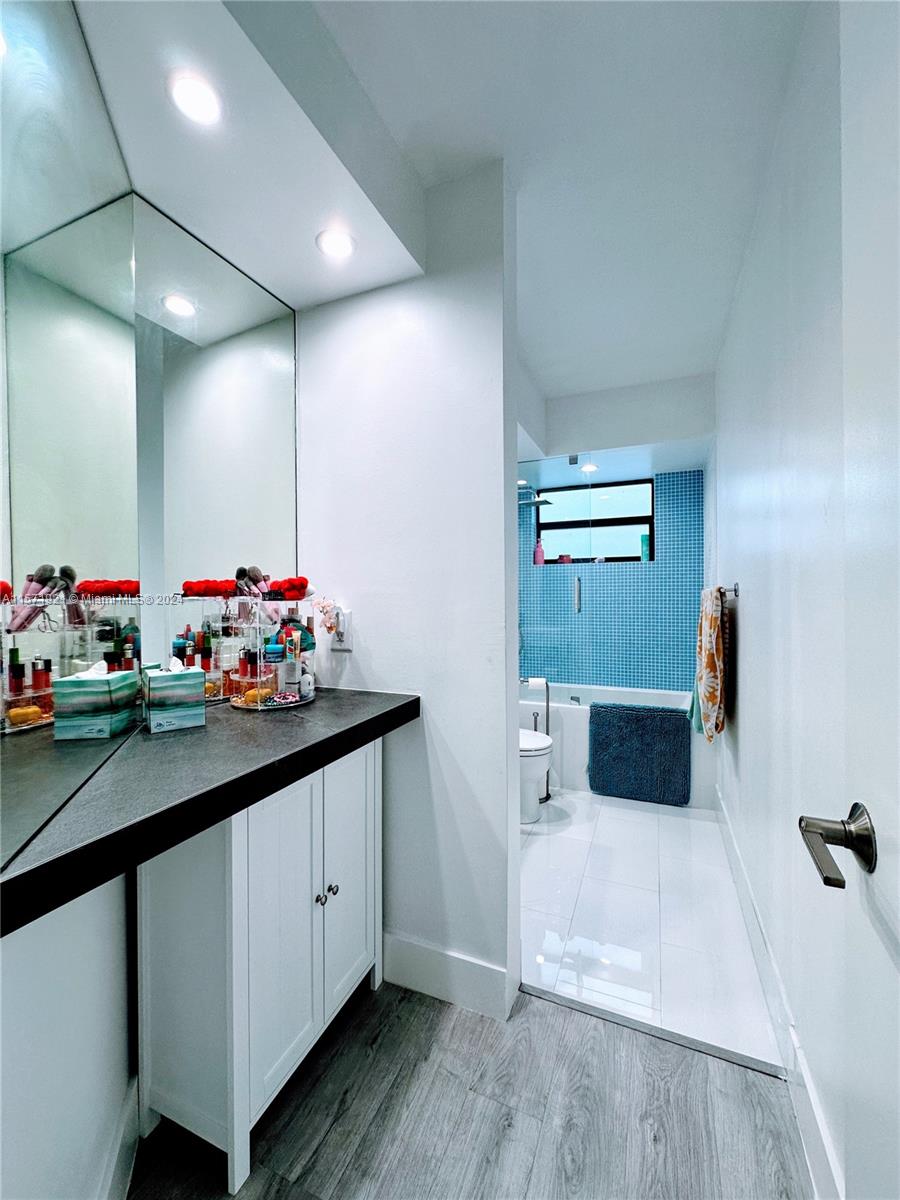 Miami, Florida 33185, 4 Bedrooms Bedrooms, ,2 BathroomsBathrooms,Residentiallease,For Rent,A11571921