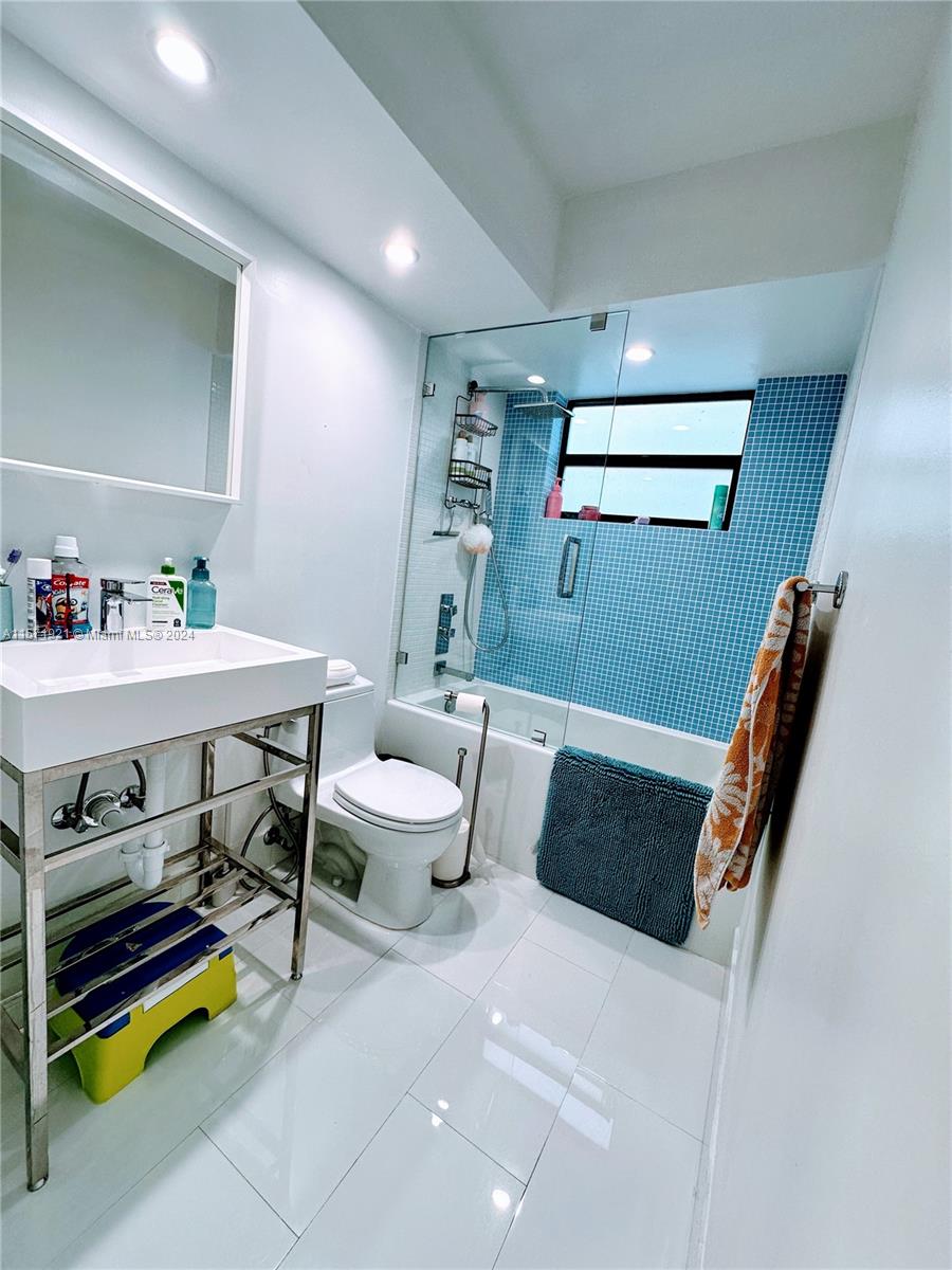 Miami, Florida 33185, 4 Bedrooms Bedrooms, ,2 BathroomsBathrooms,Residentiallease,For Rent,A11571921