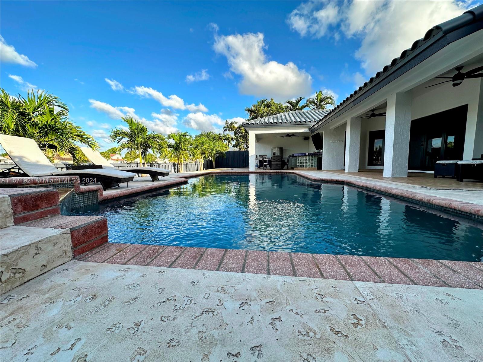 Miami, Florida 33185, 4 Bedrooms Bedrooms, ,2 BathroomsBathrooms,Residentiallease,For Rent,A11571921