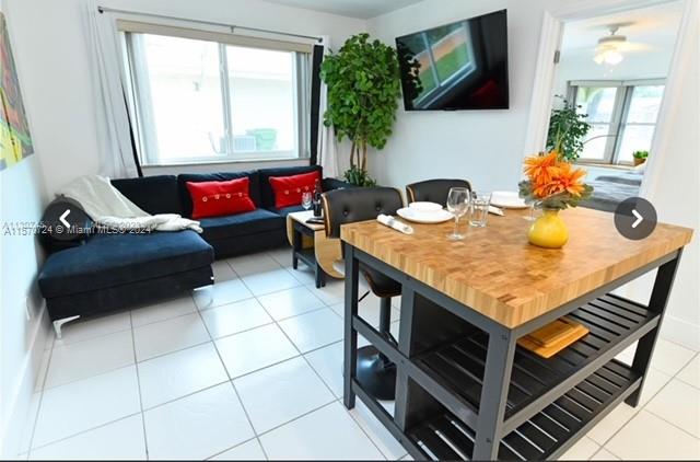 1745 NE 52nd St 3, Fort Lauderdale, Florida 33334, 1 Bedroom Bedrooms, ,1 BathroomBathrooms,Residentiallease,For Rent,1745 NE 52nd St 3,A11570724